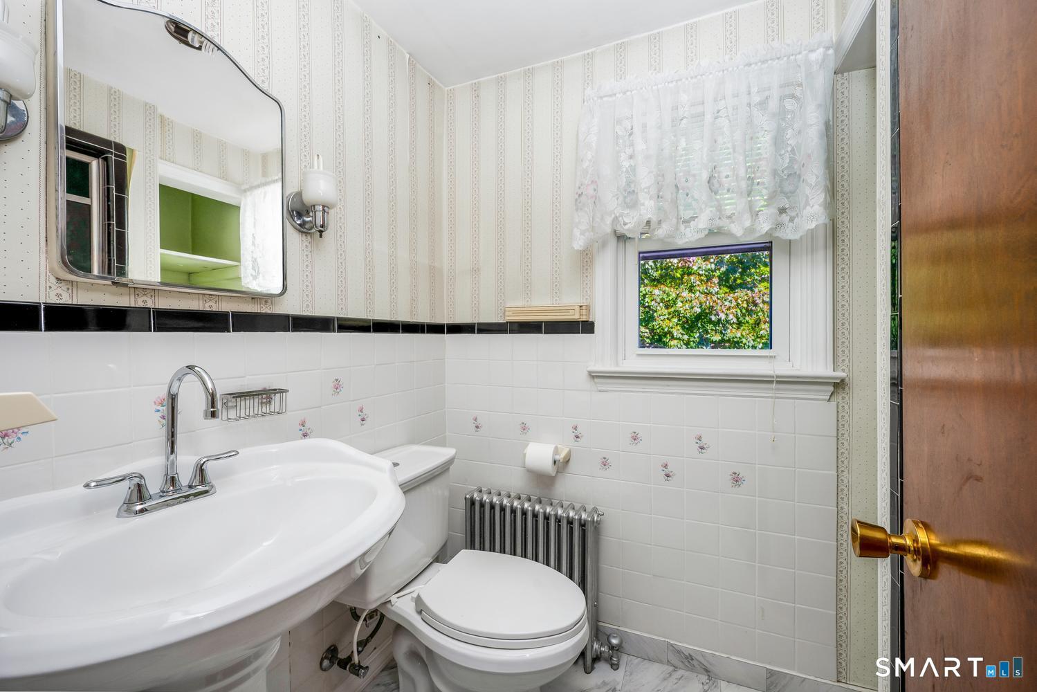 144 Mary Avenue photo 25