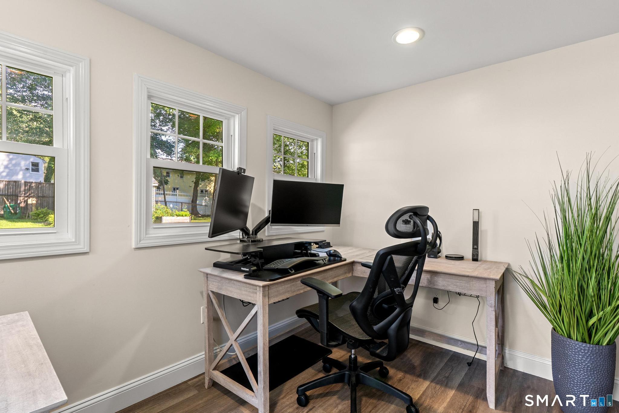 148 Brewster Road photo 28