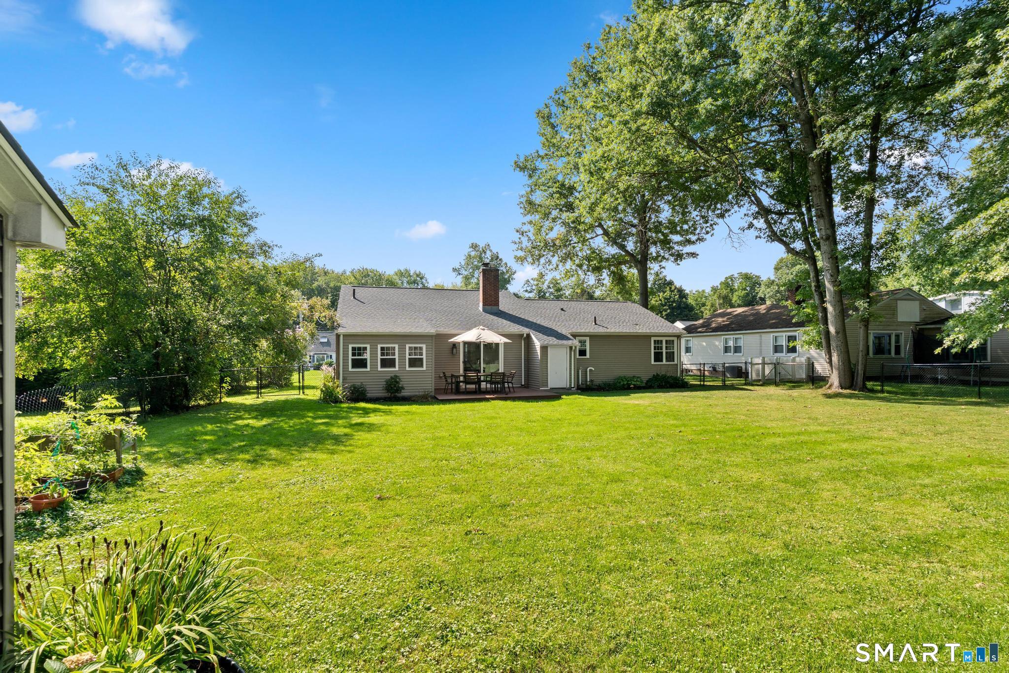148 Brewster Road photo 31