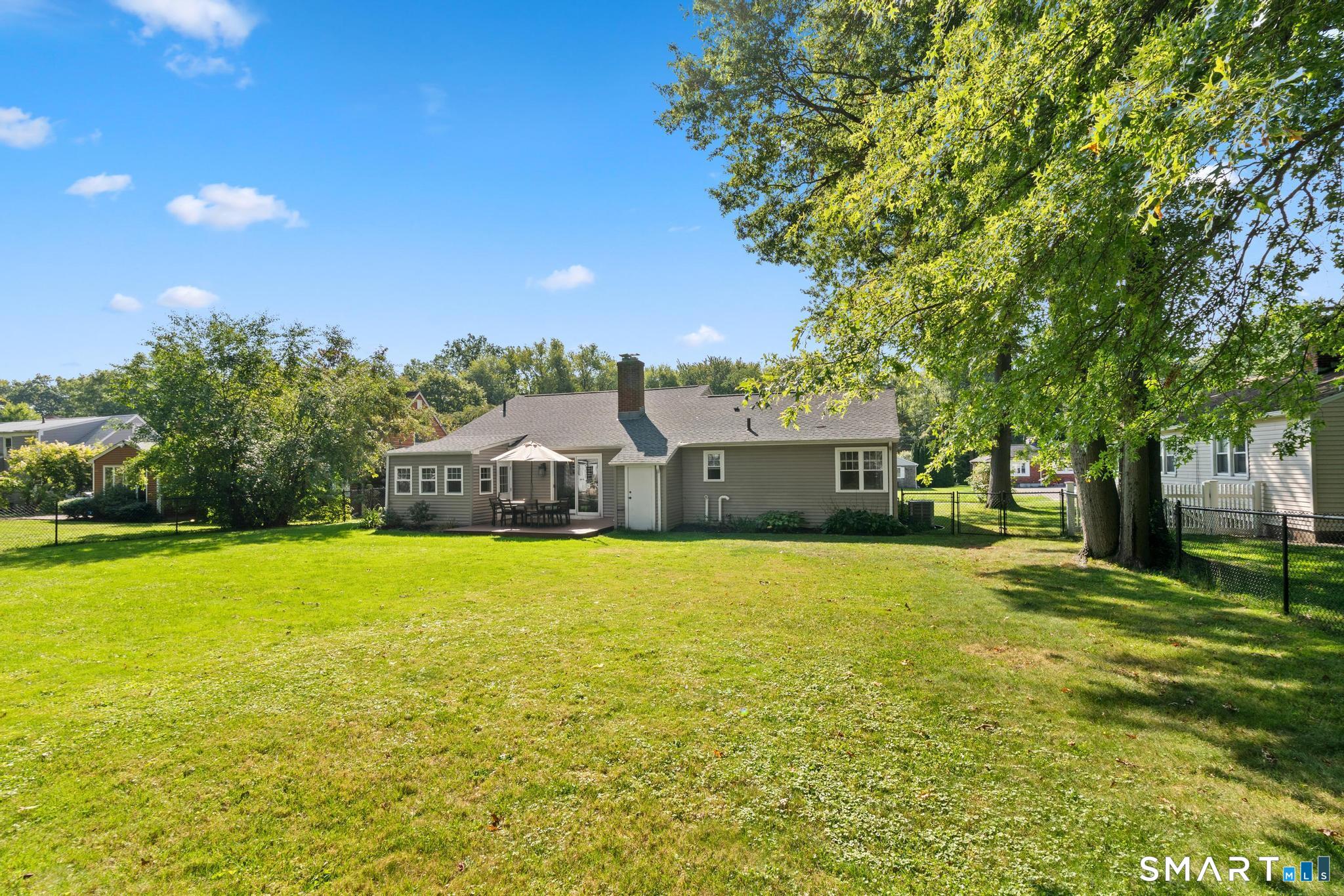 148 Brewster Road photo 33