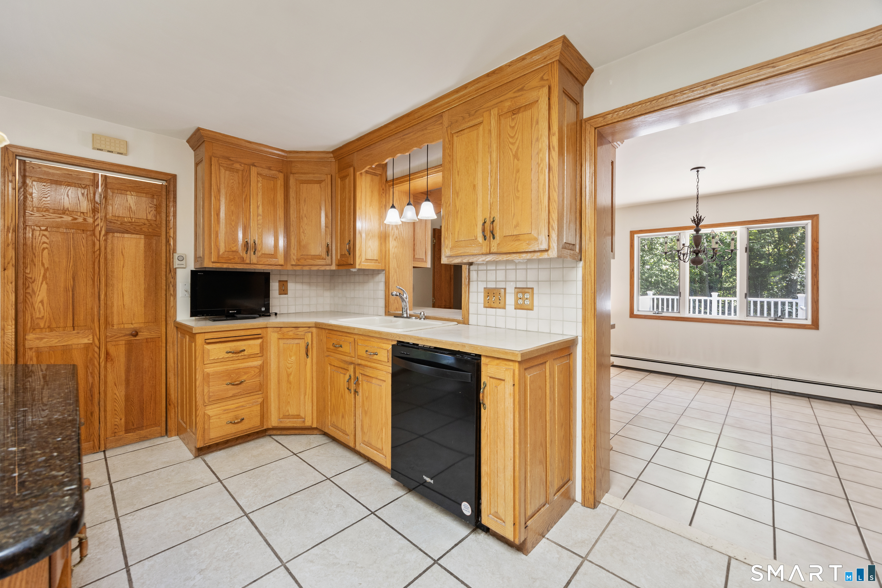 25 Juniper Road photo 12