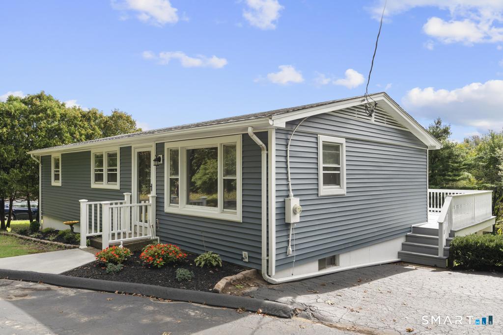 345 Harland Road photo 25