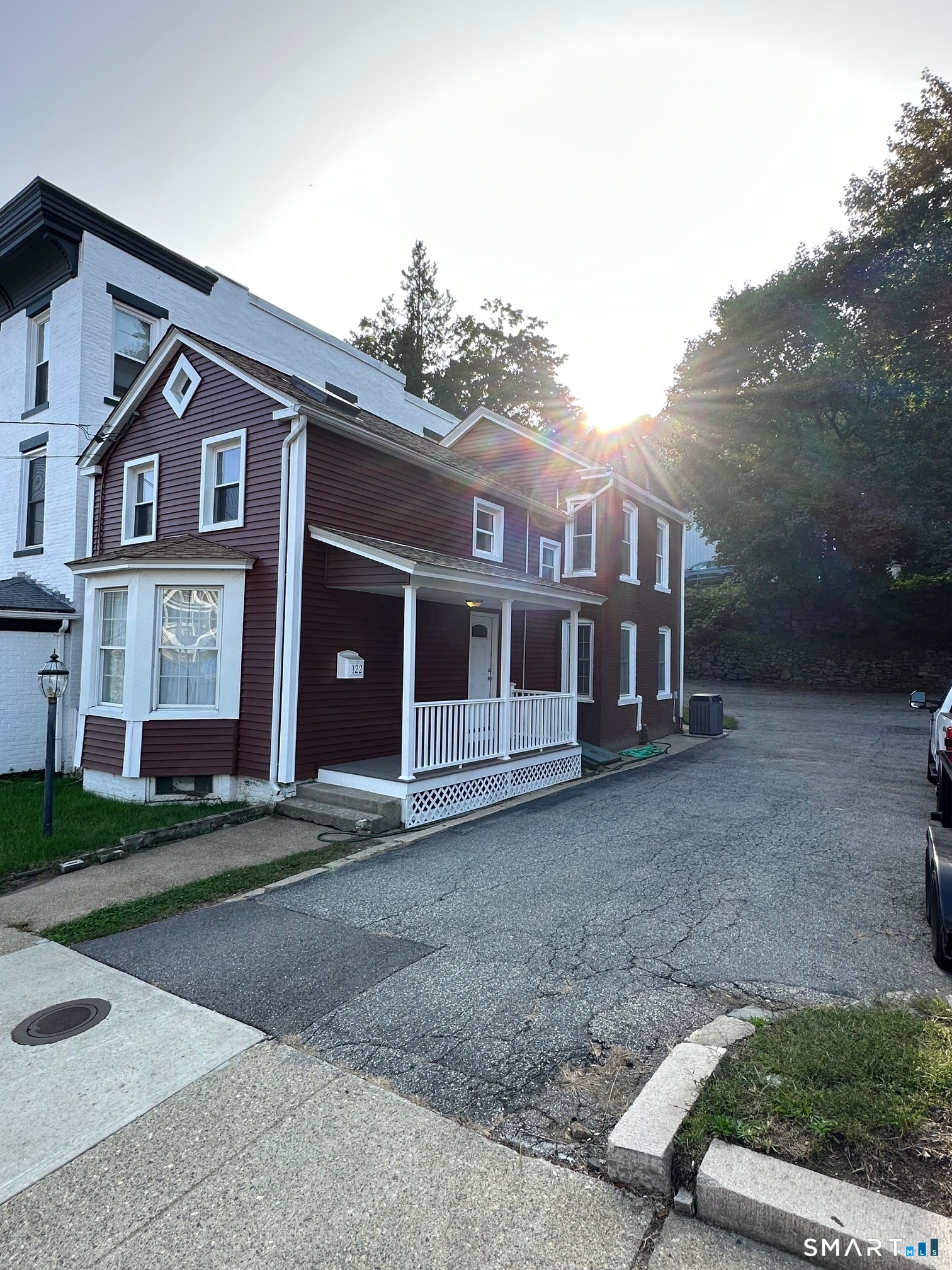 122 Broadway