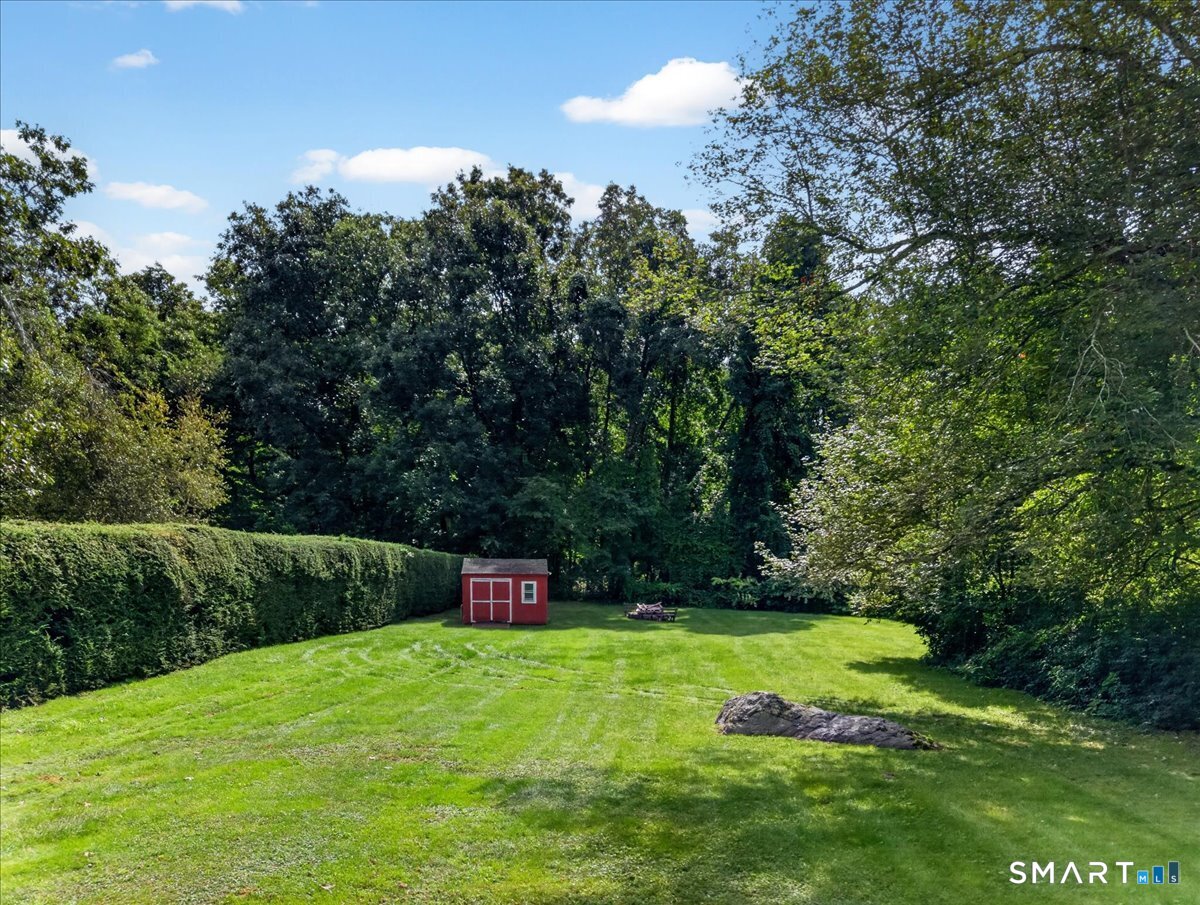 416 Cherry Lane photo 9