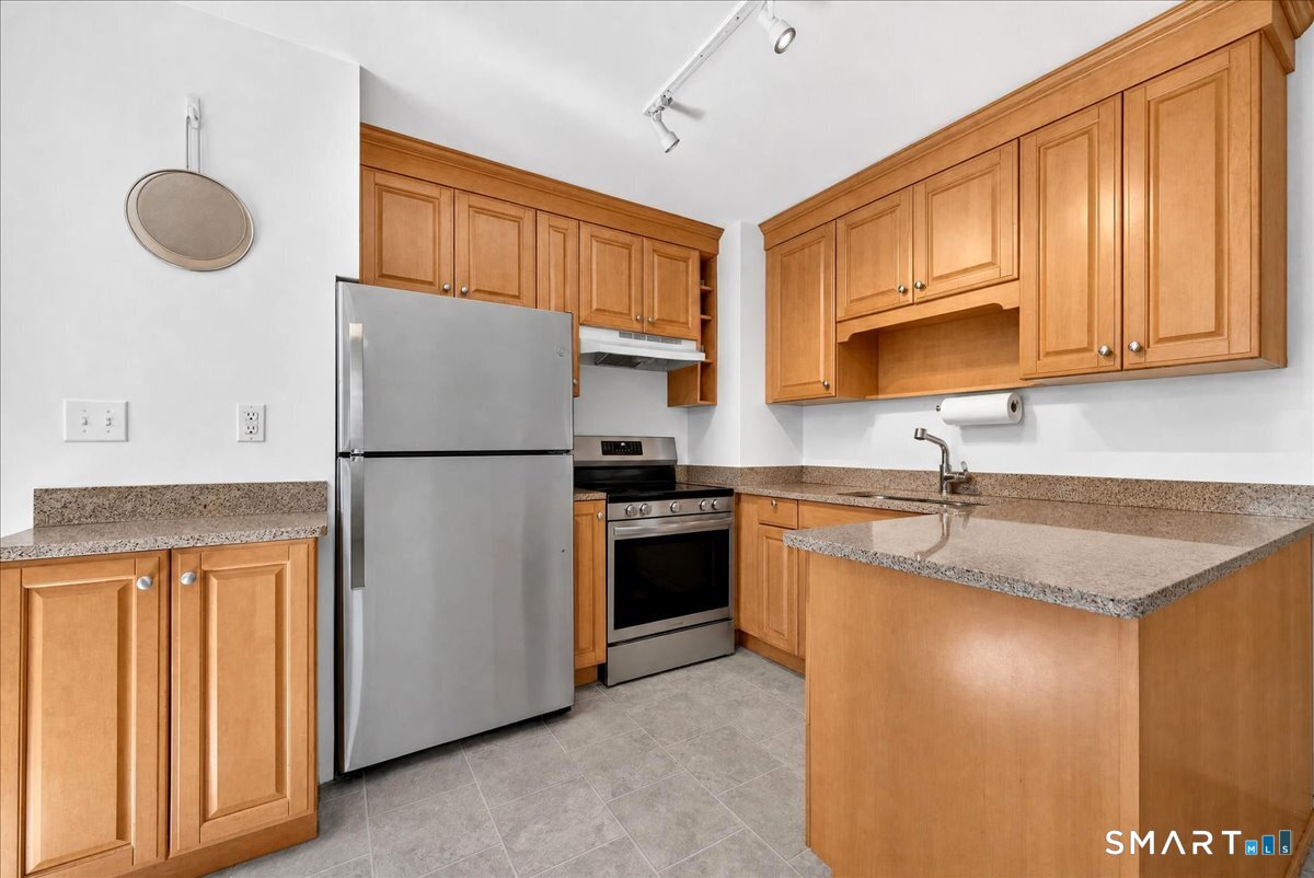 416 Cherry Lane photo 19