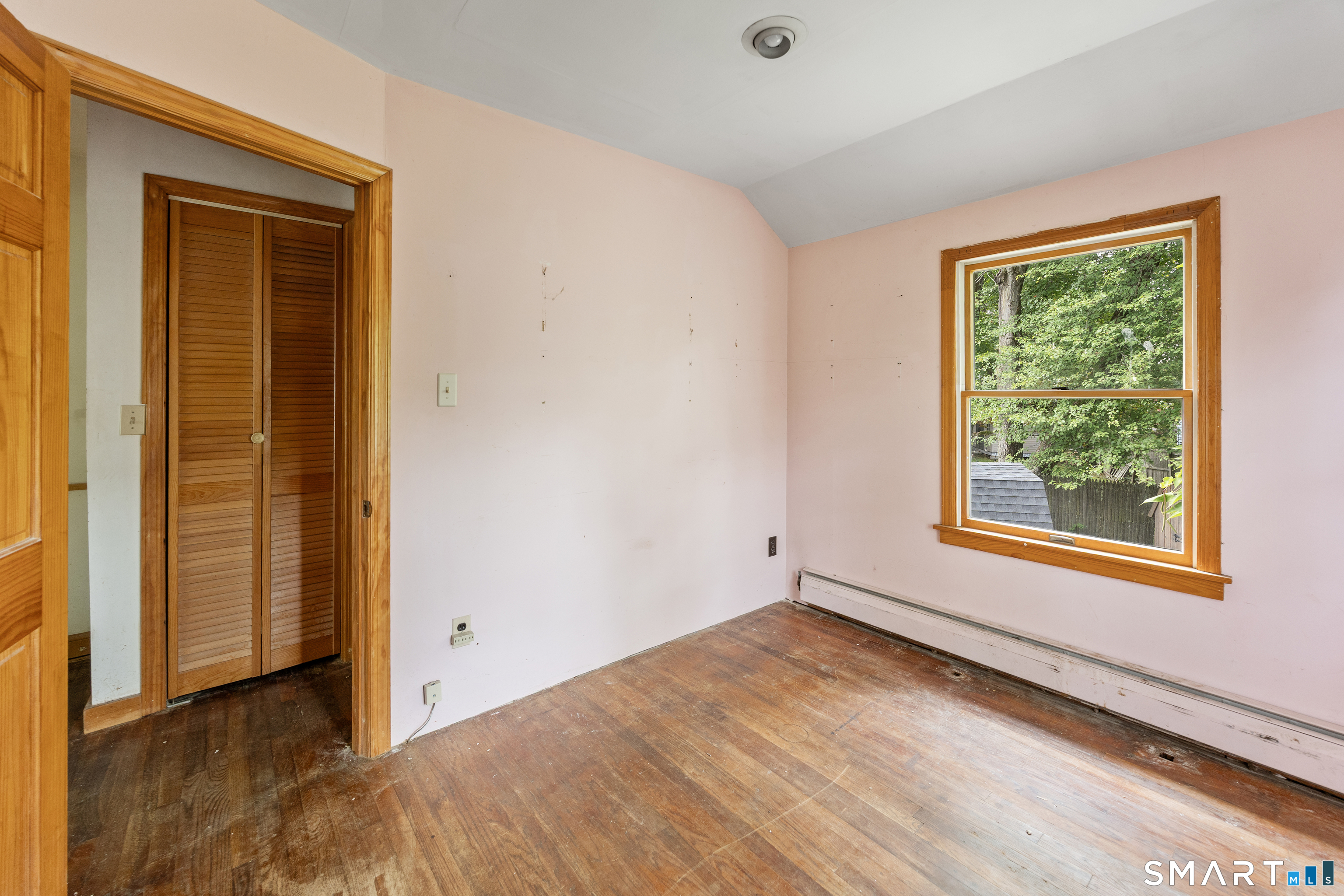 220 Melville Drive photo 12