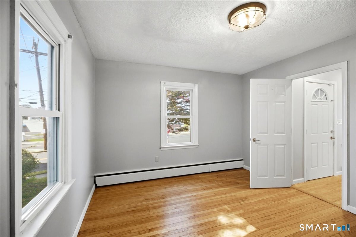 193 Clark Street photo 14