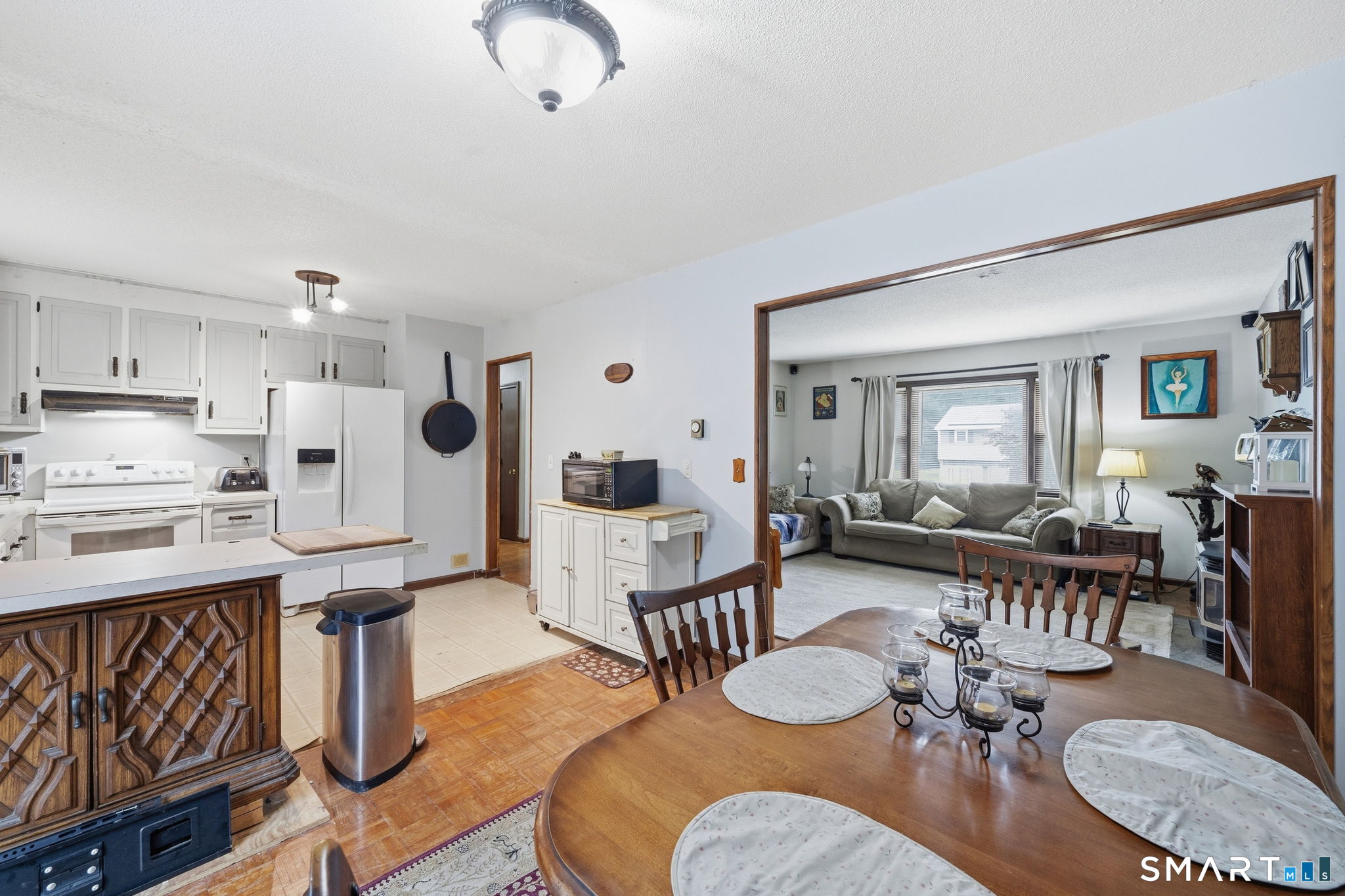 1064 Jerome Avenue photo 12