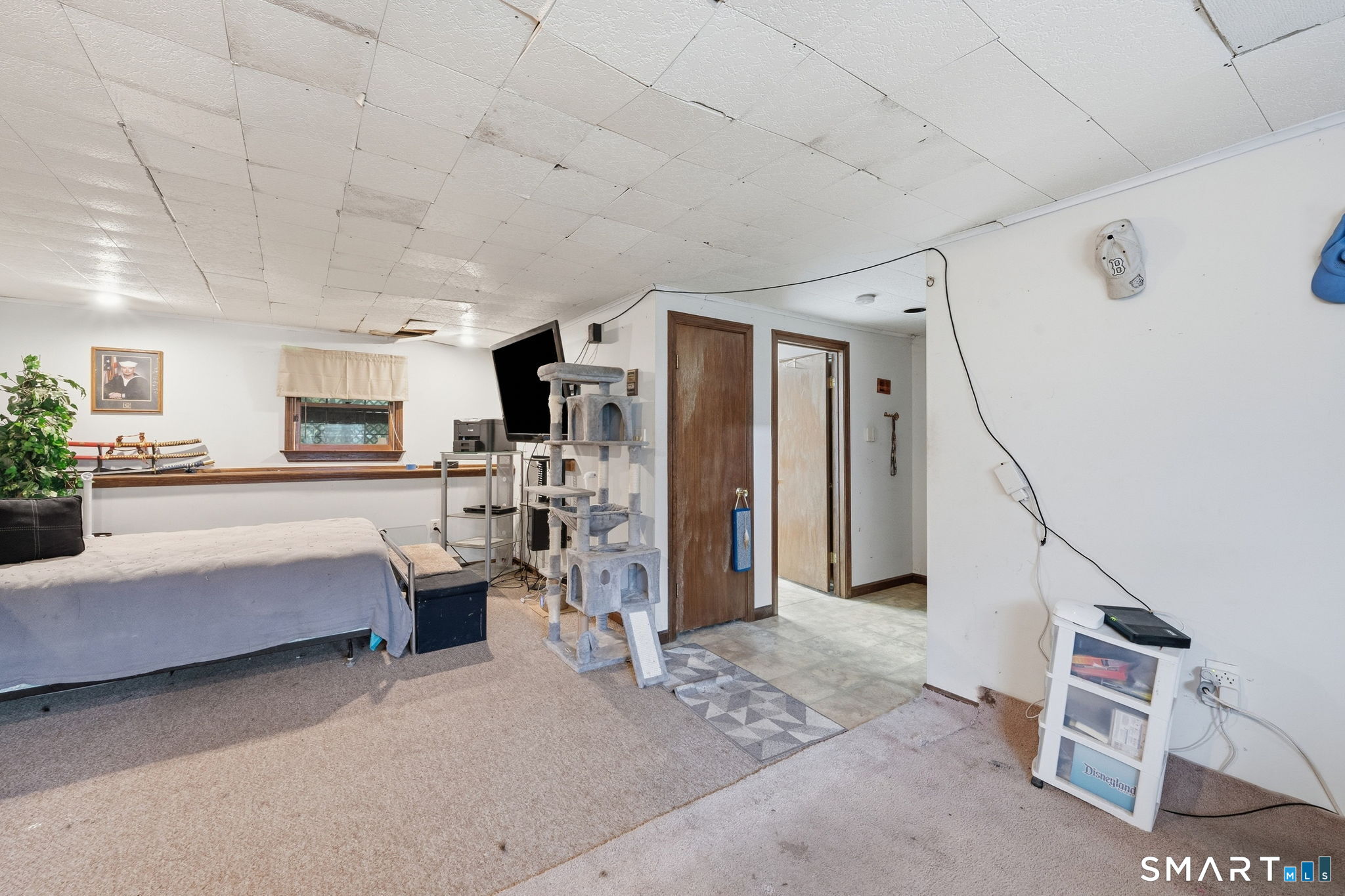 1064 Jerome Avenue photo 25