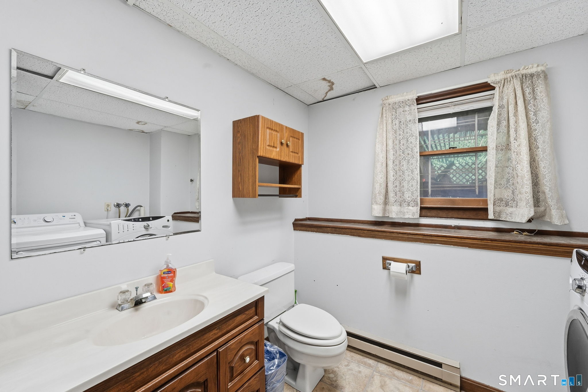 1064 Jerome Avenue photo 28