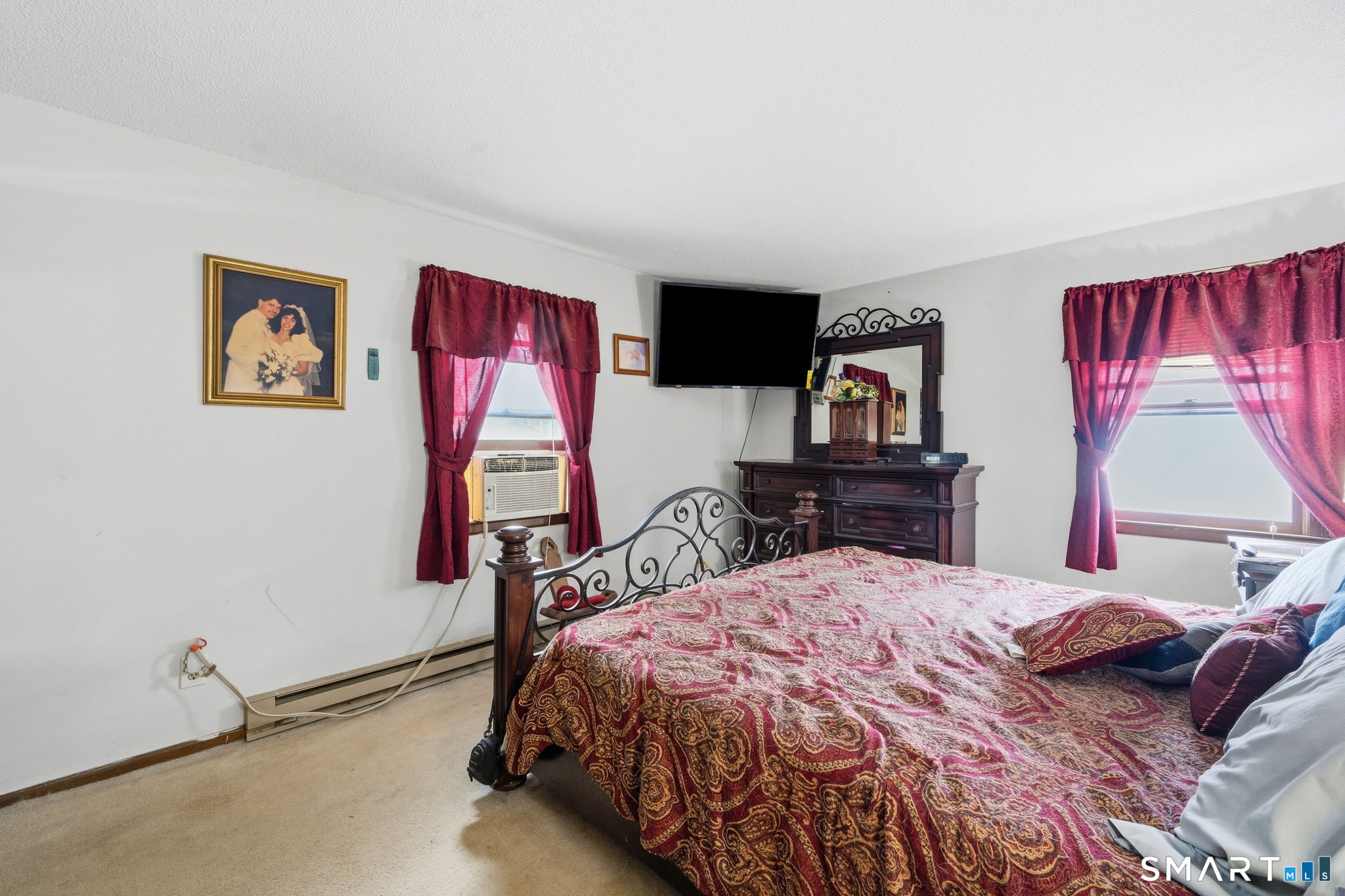 1064 Jerome Avenue photo 17