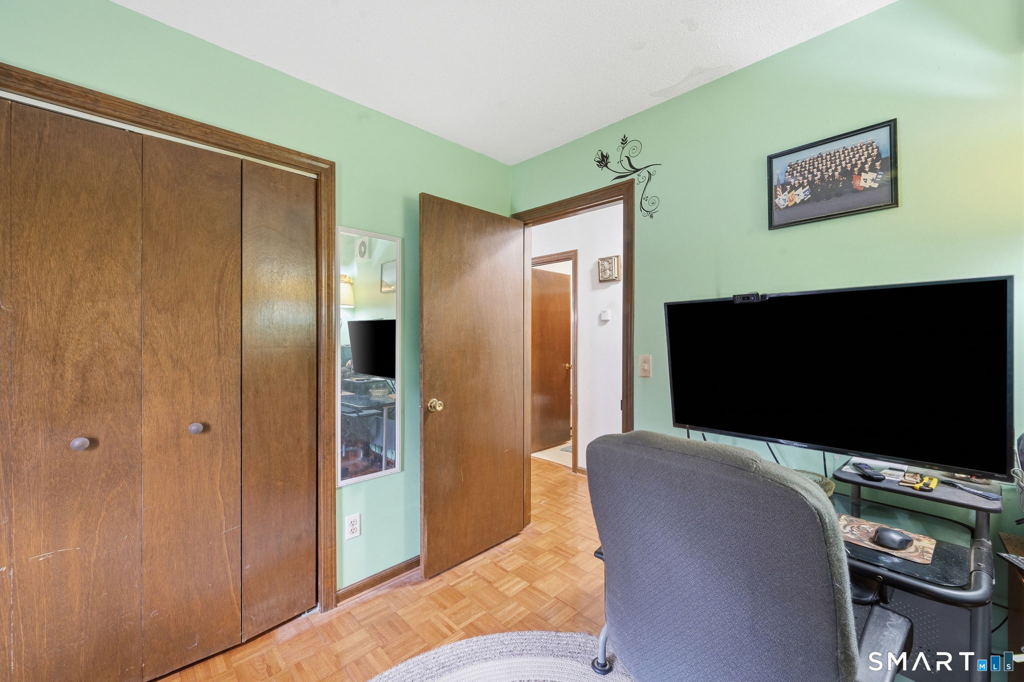 1064 Jerome Avenue photo 19