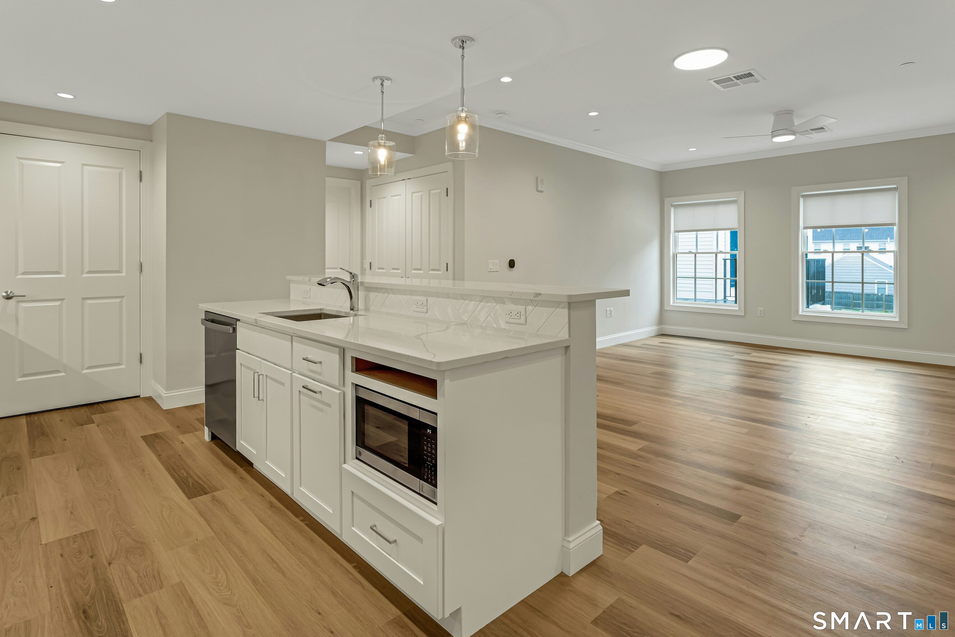 440 Heights Road, Darien, Connecticut photo 2