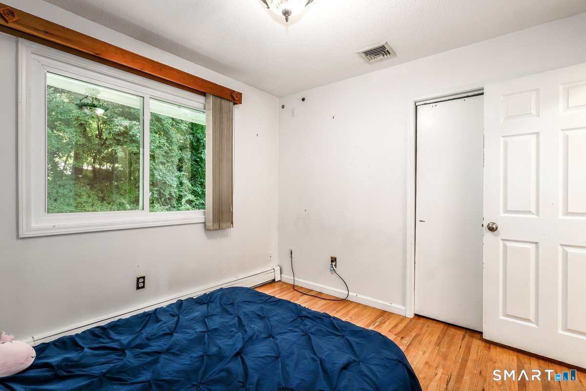 212 Chestnut Land Road photo 4