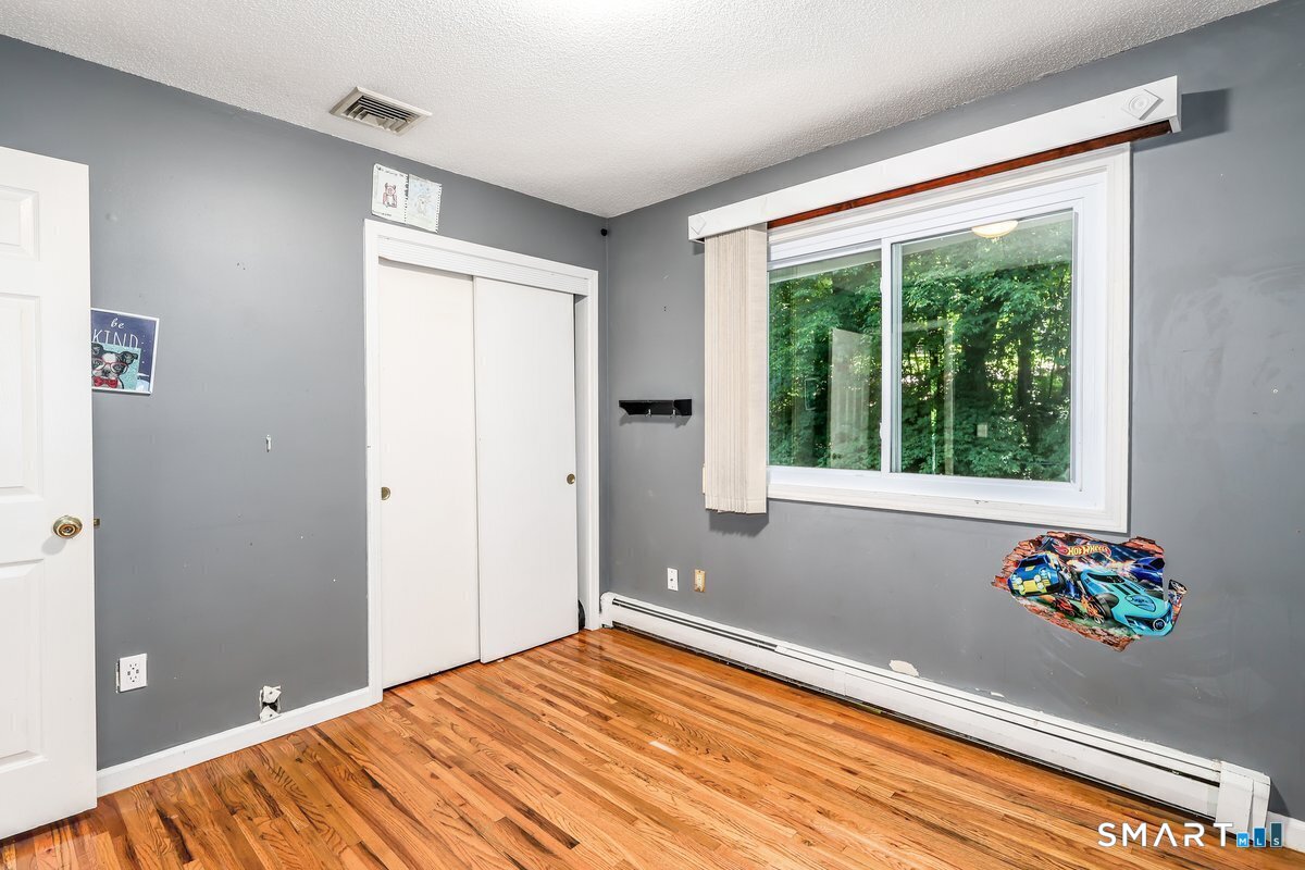 212 Chestnut Land Road photo 5
