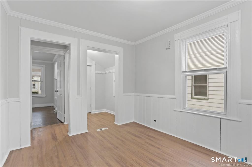 393 Huntington Street photo 5