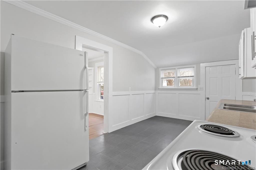 393 Huntington Street photo 8