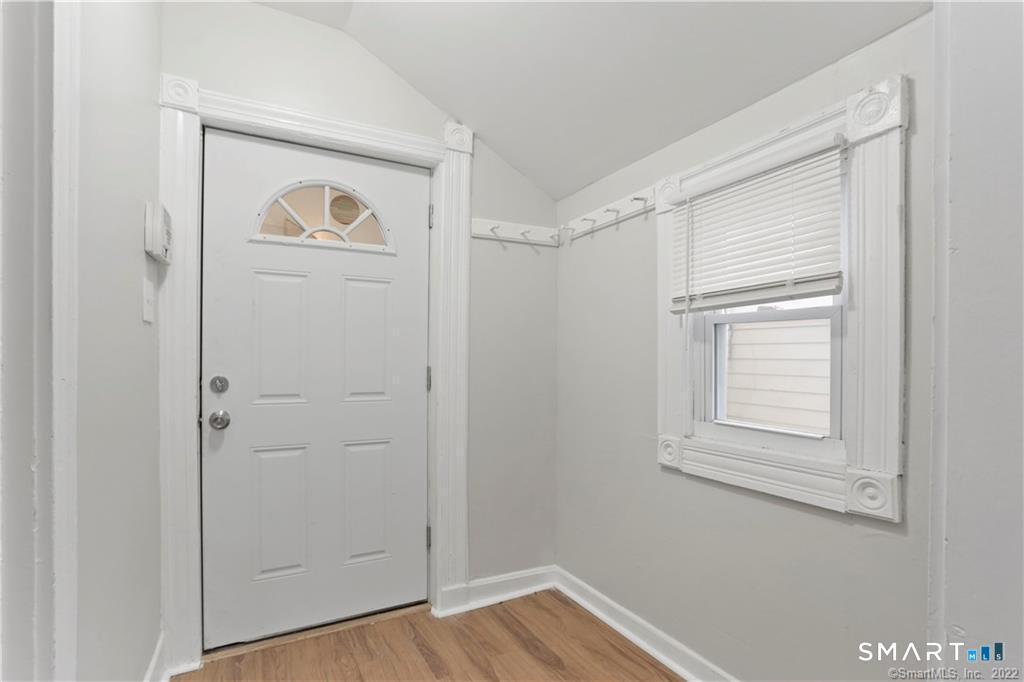 393 Huntington Street photo 11