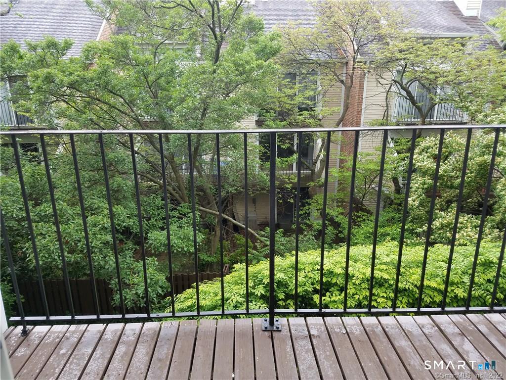 83 Highland Road, Stamford, Connecticut photo 3