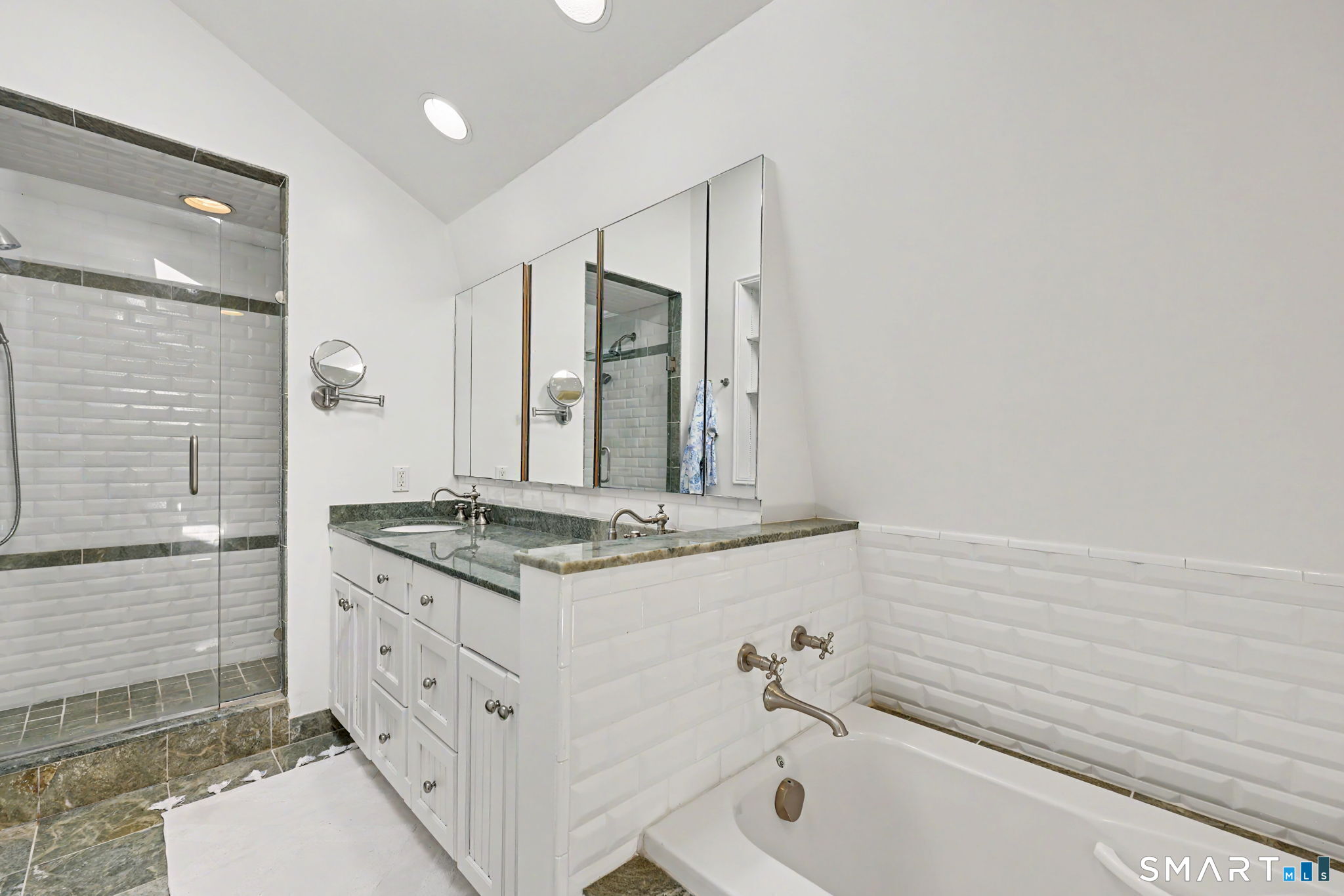 4 Bradley Street photo 24