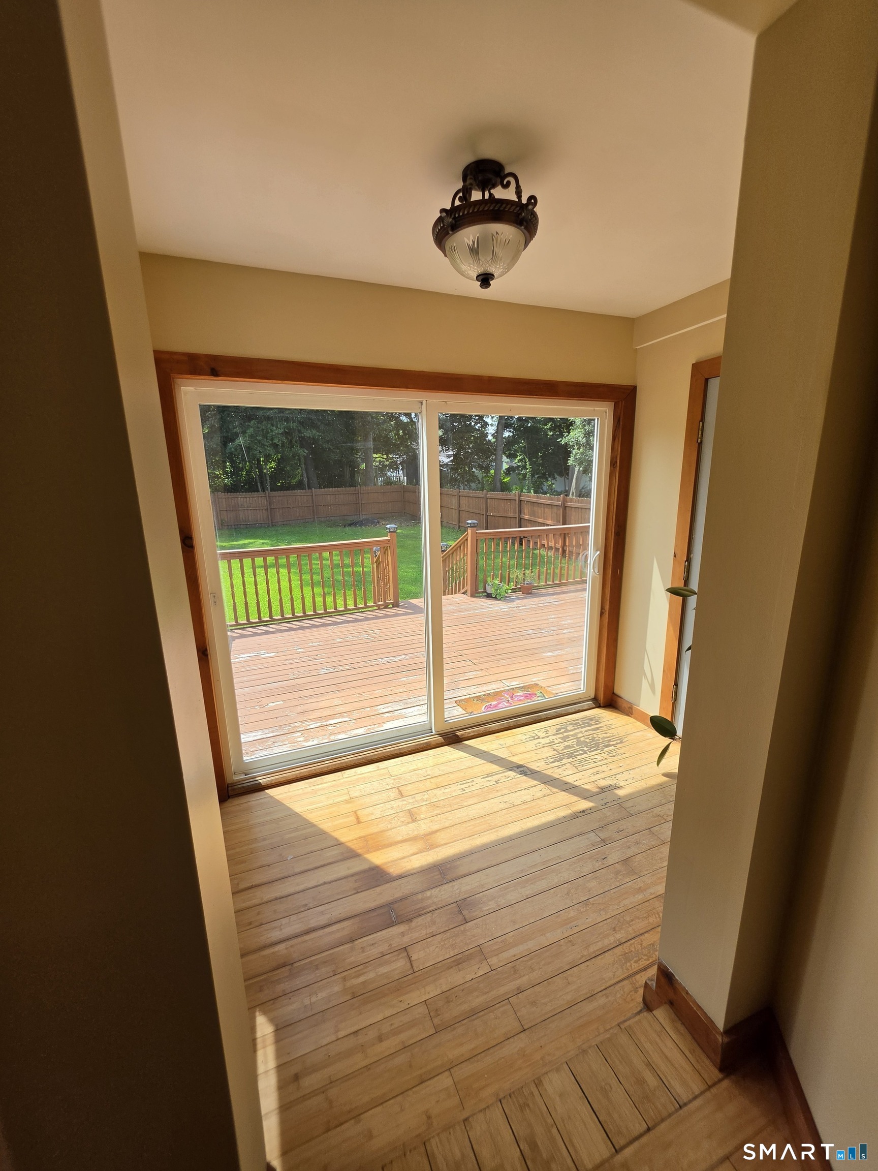 85 Robertson Avenue photo 18