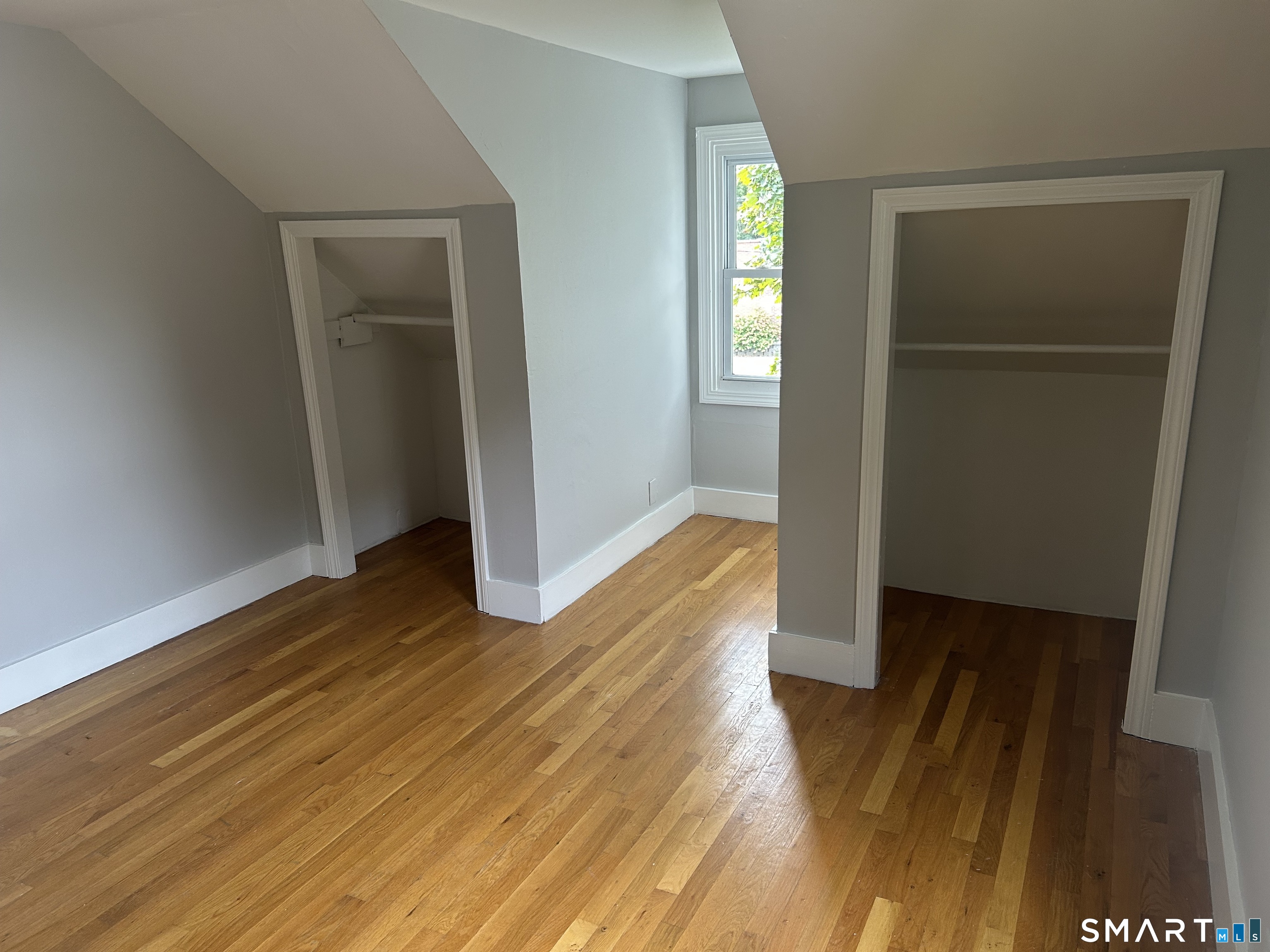 521 Rubber Avenue photo 11
