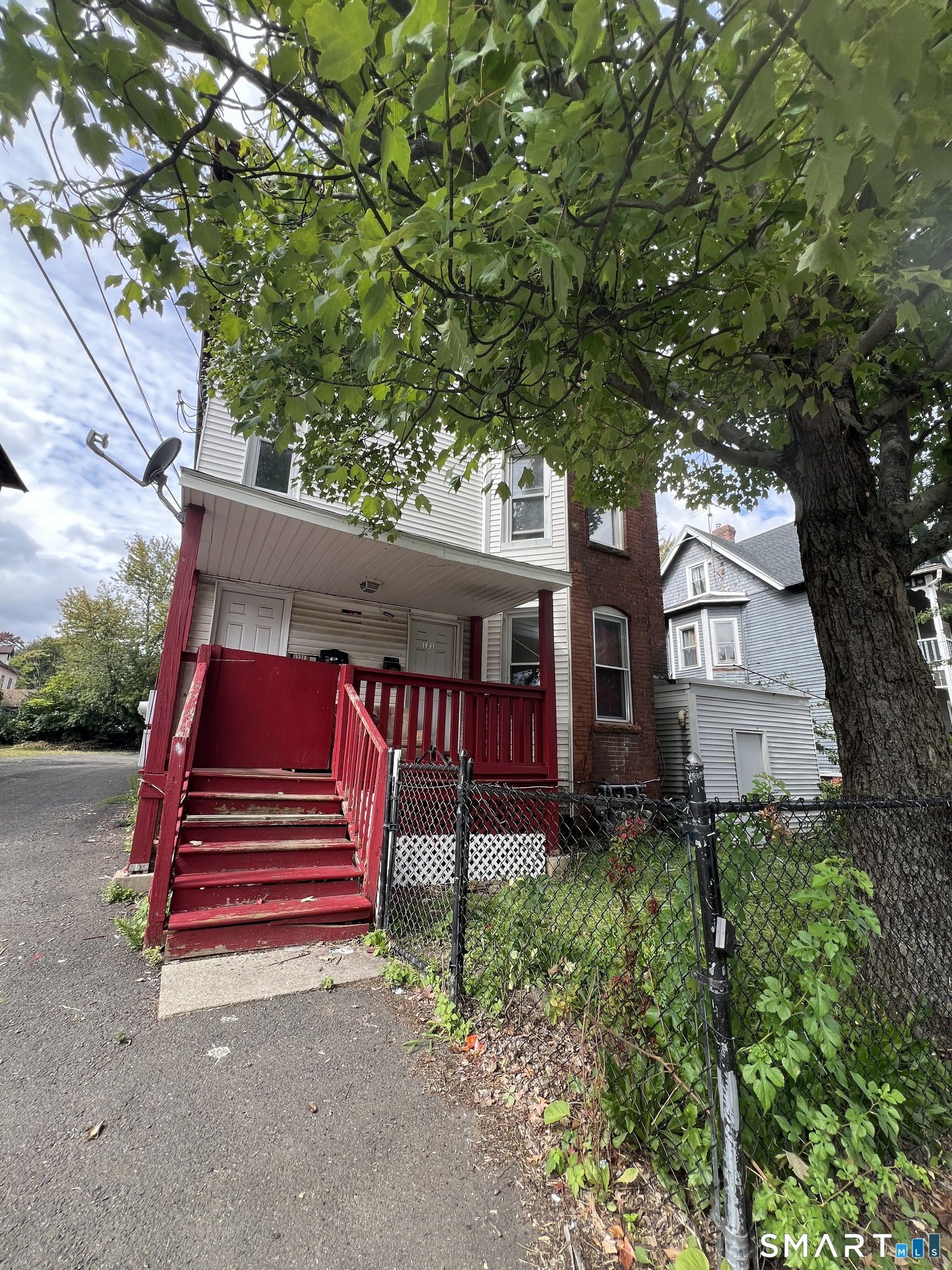 121 BABCOCK Street Unit #2nd FLOOR