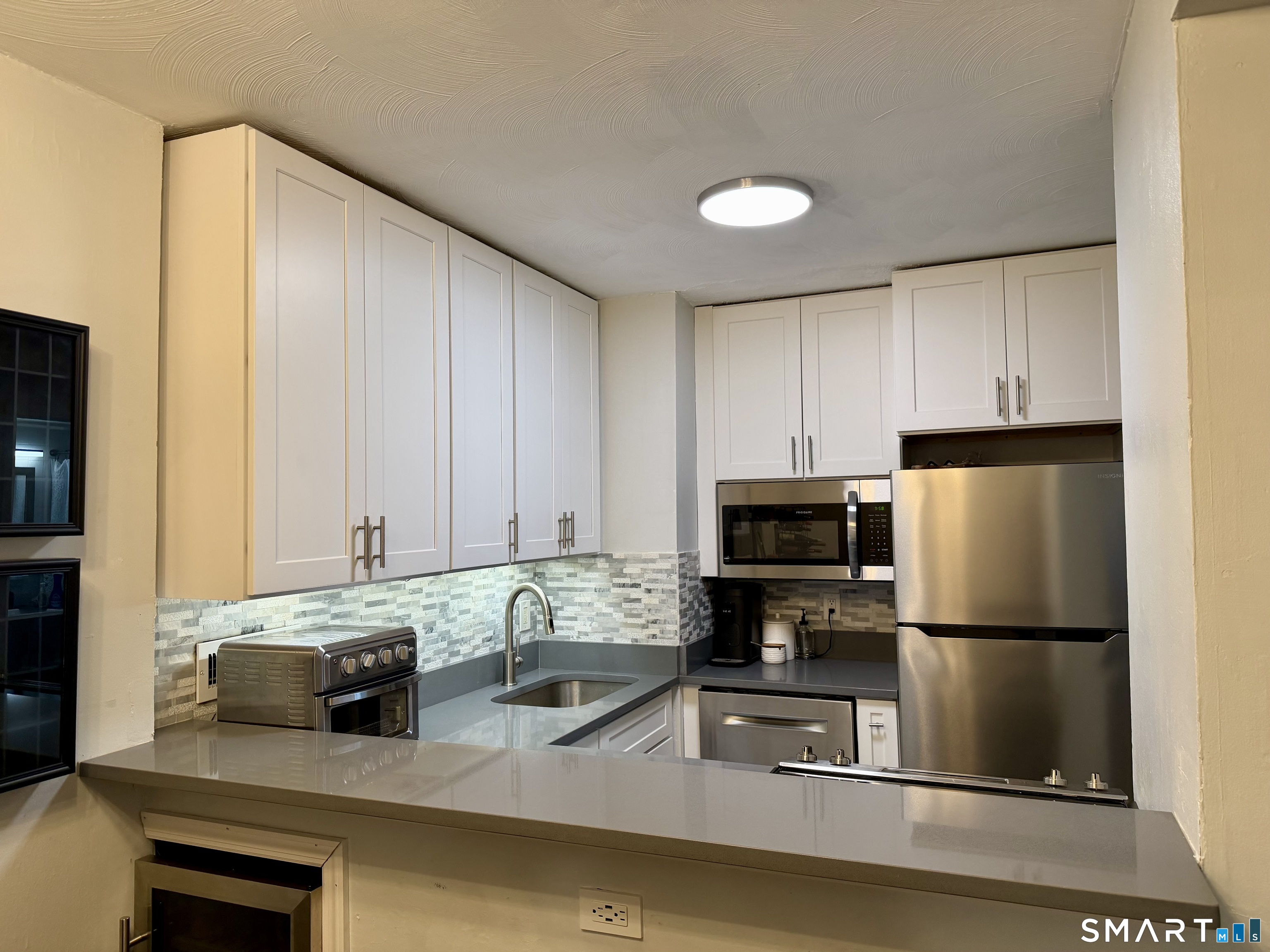 Photo 3 of Condo for sale at 87 Glenbrook Rd #2B, Stamford, CT 06902 | MLS# 24205980 | Listing updated on 2026-10-03