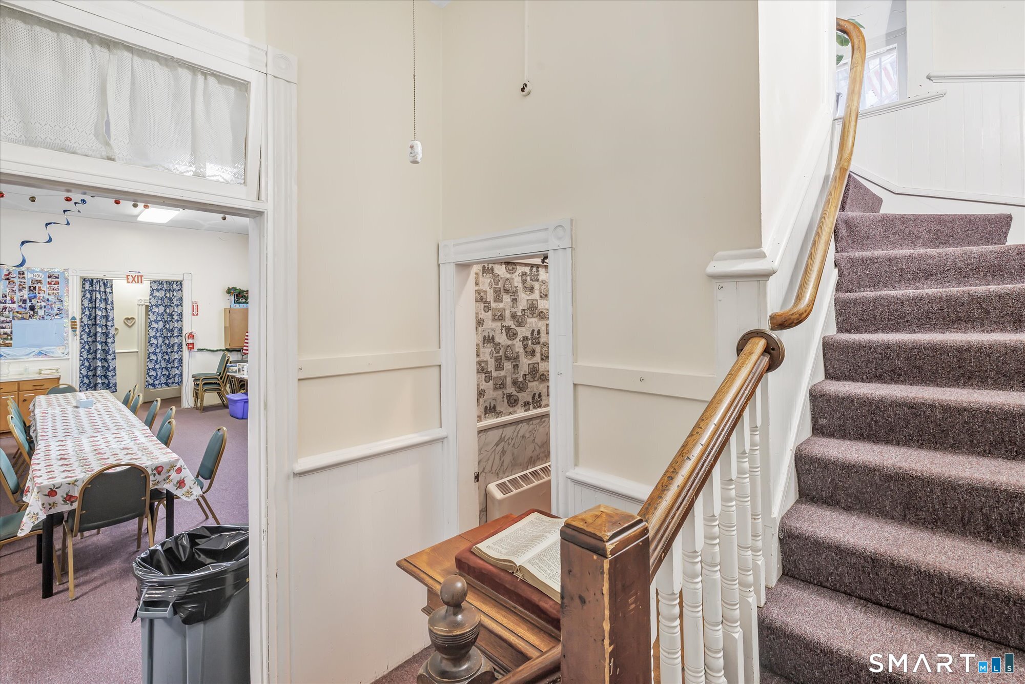 269 Coram Avenue photo 17