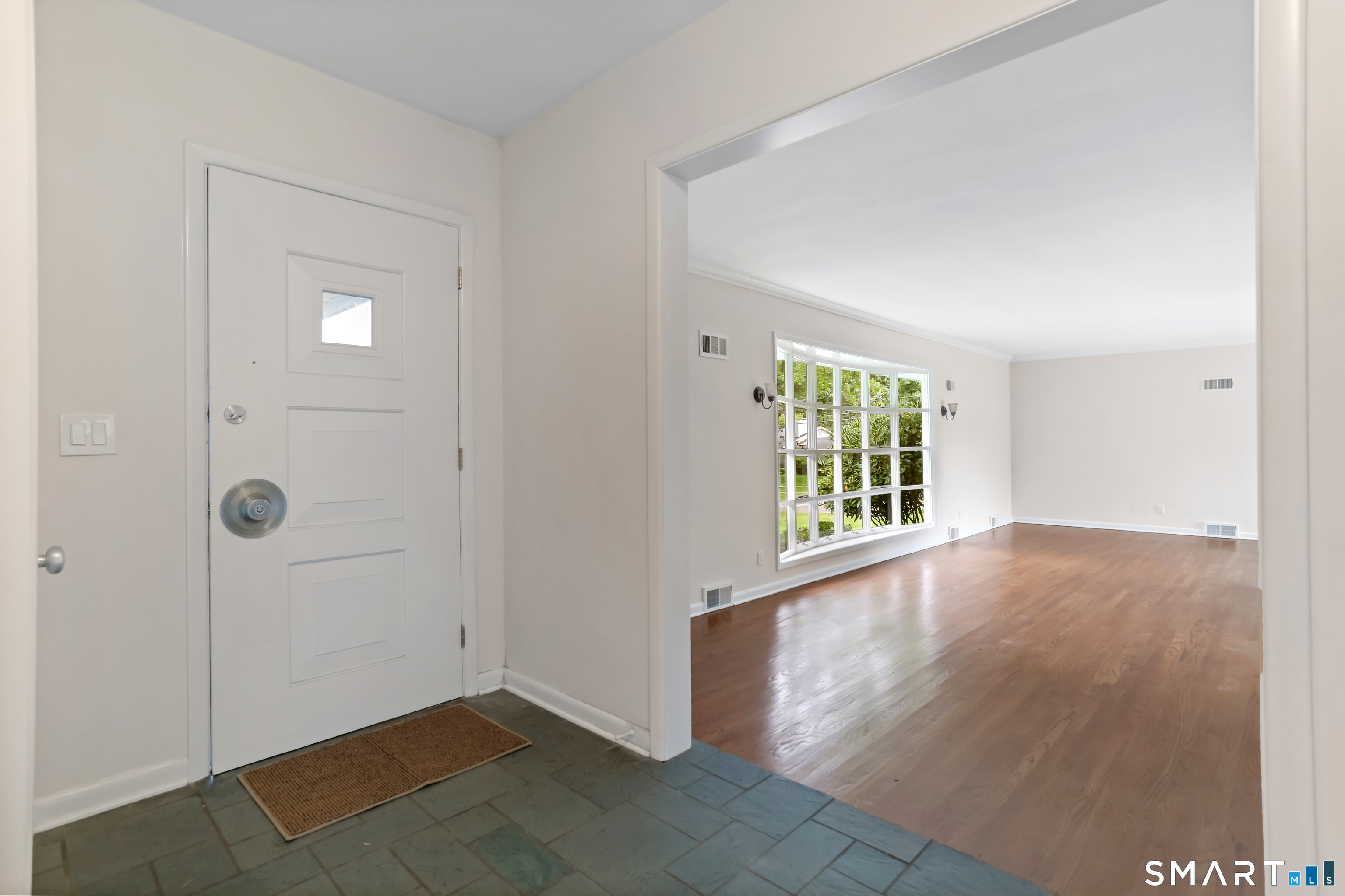 6 Bonnie Brook Road, Westport, Connecticut photo 3