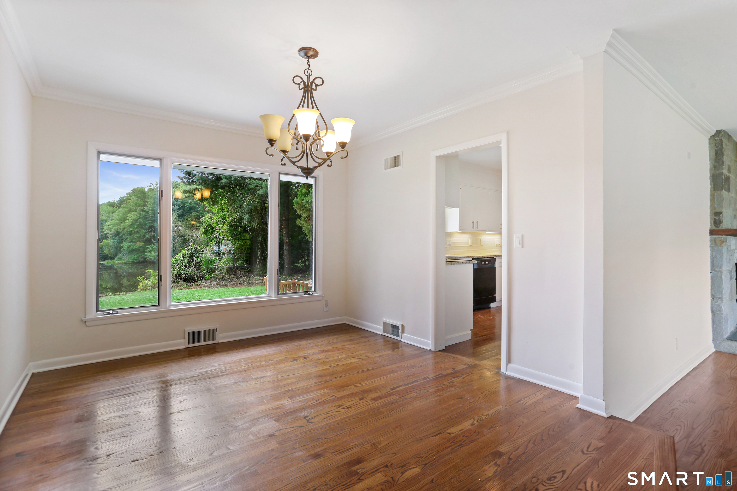 Foto 6 de Casa en renta en 6 Bonnie Brook Road, Westport, CT — $6,800/mes