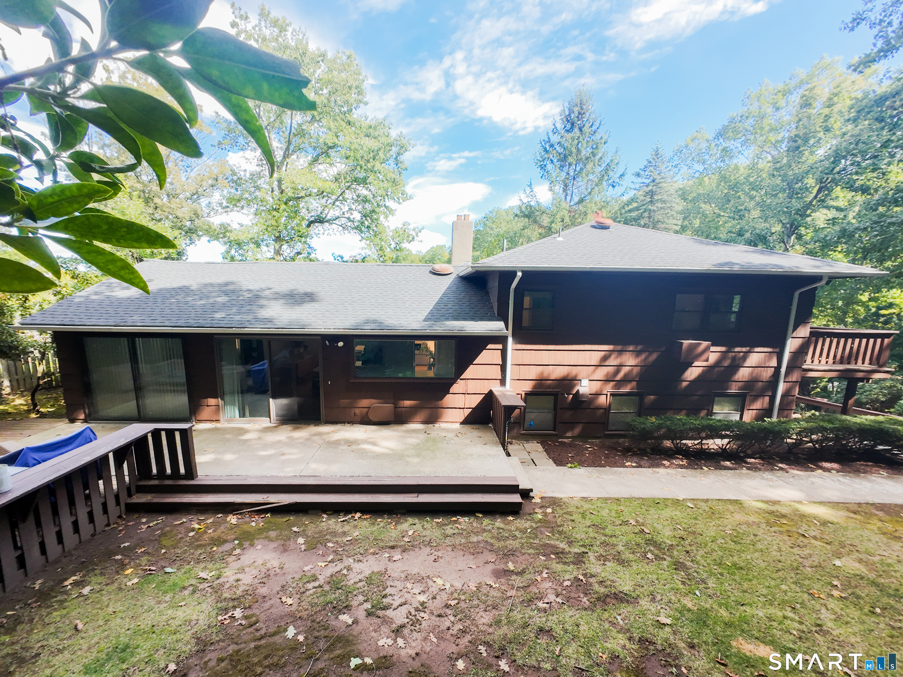 1140 Paradise Avenue photo 10