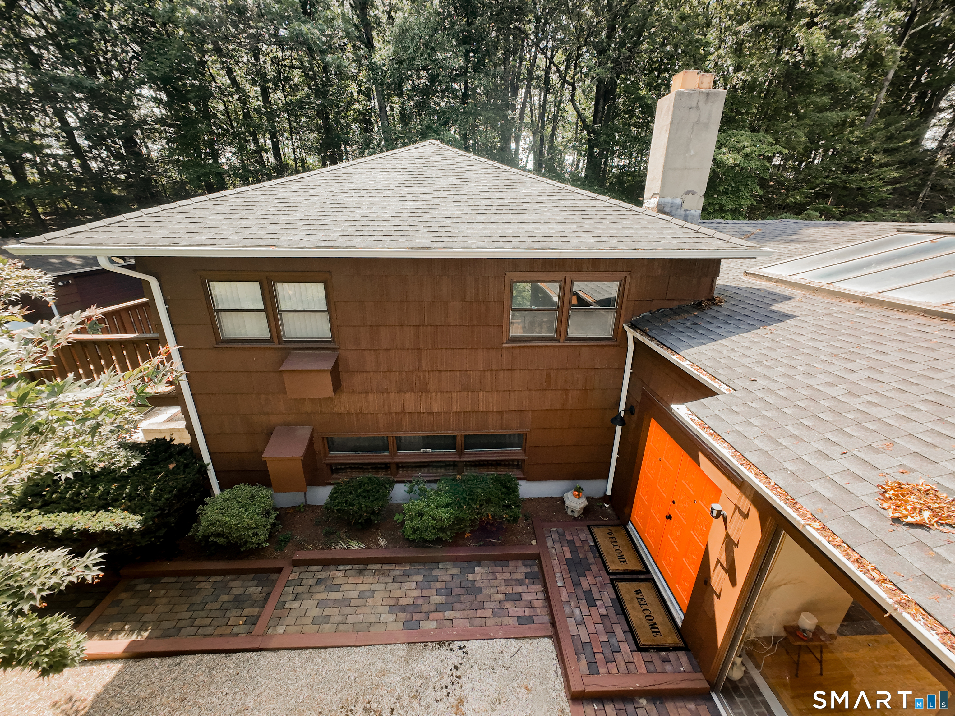 Photo 4 of Single family home for sale at 1140 Paradise Ave, Hamden, CT 06514 | MLS# 24036227 | Listing updated on 2026-09-23