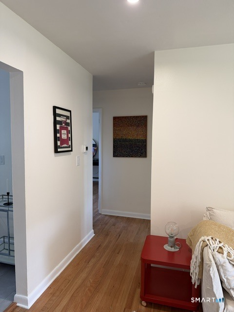 949 Hopmeadow Street photo 7