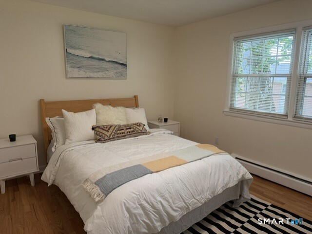 949 Hopmeadow Street photo 9
