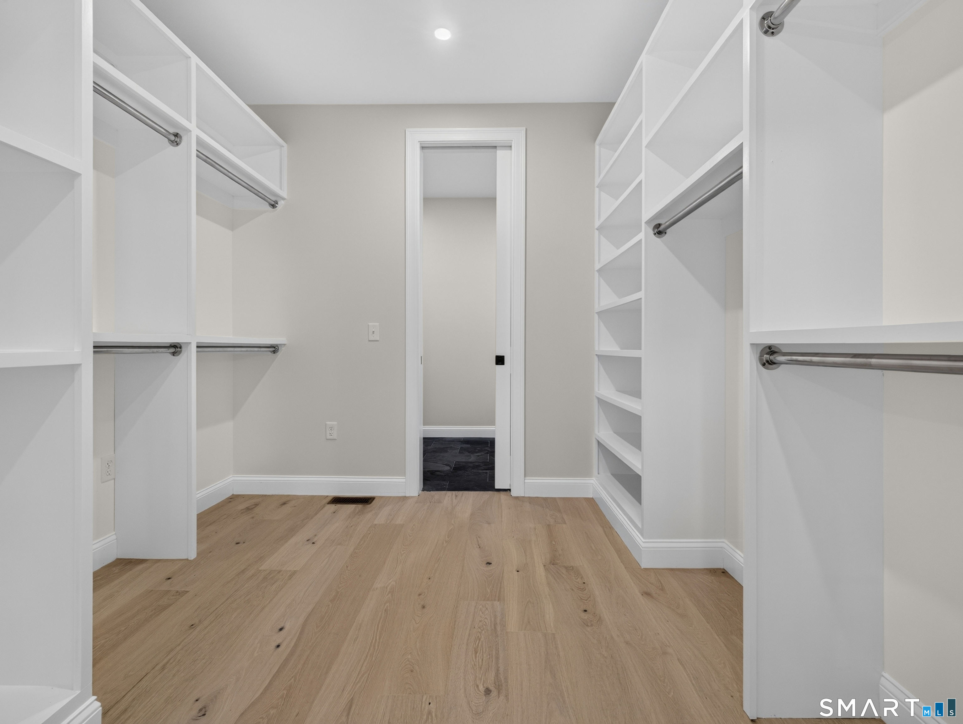 293 Mistuxet Avenue photo 20