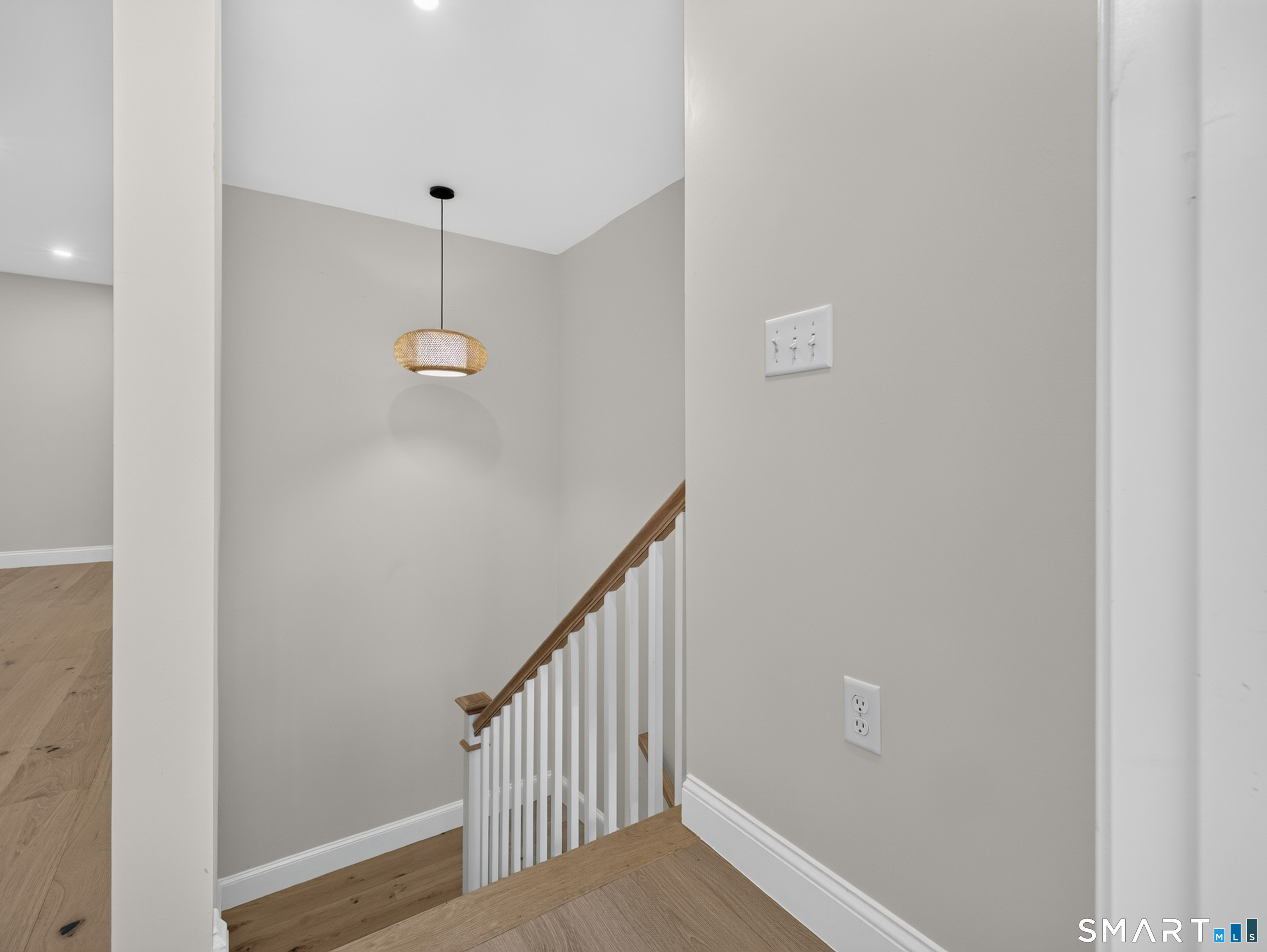 293 Mistuxet Avenue photo 22