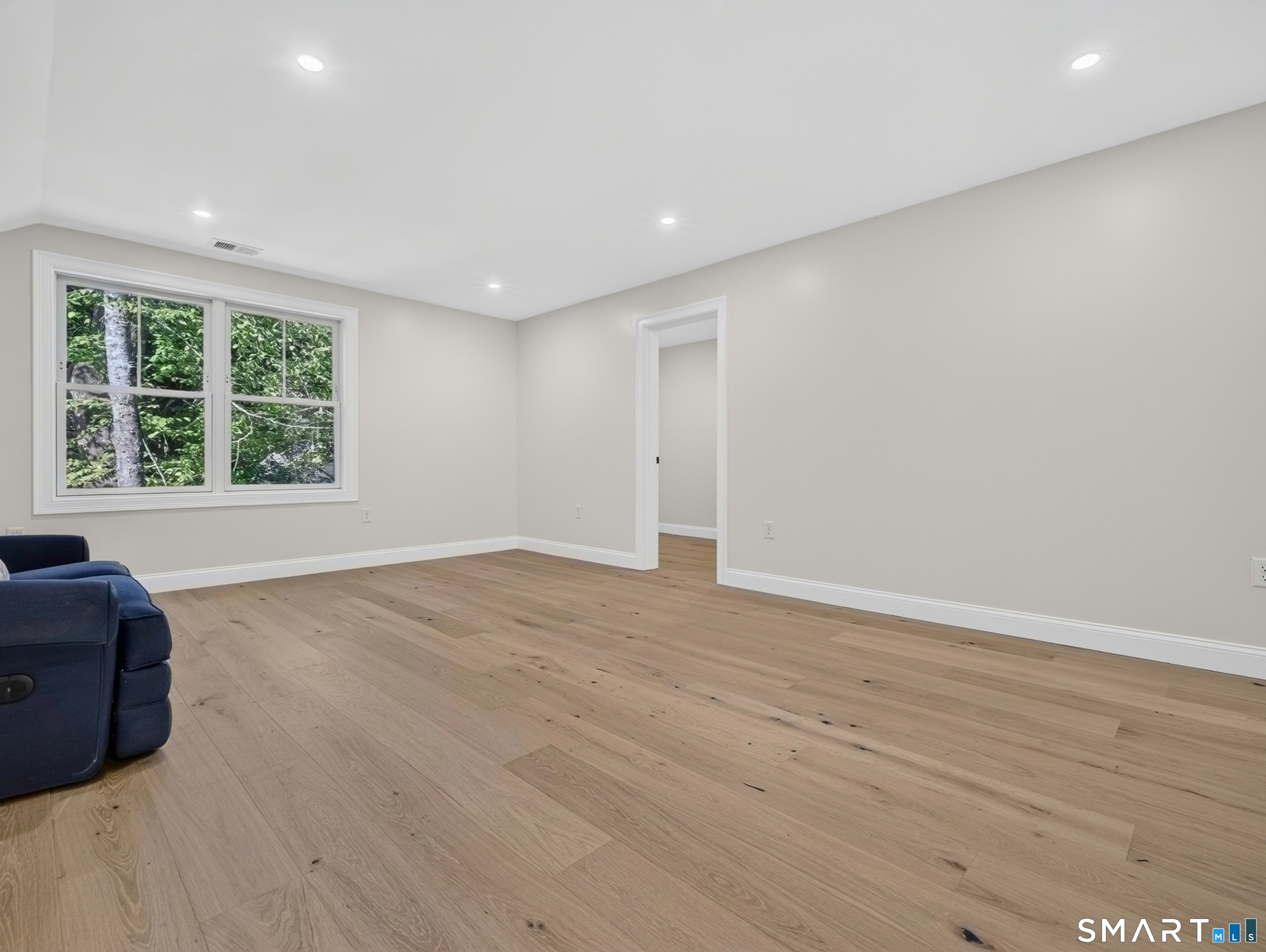 293 Mistuxet Avenue photo 24