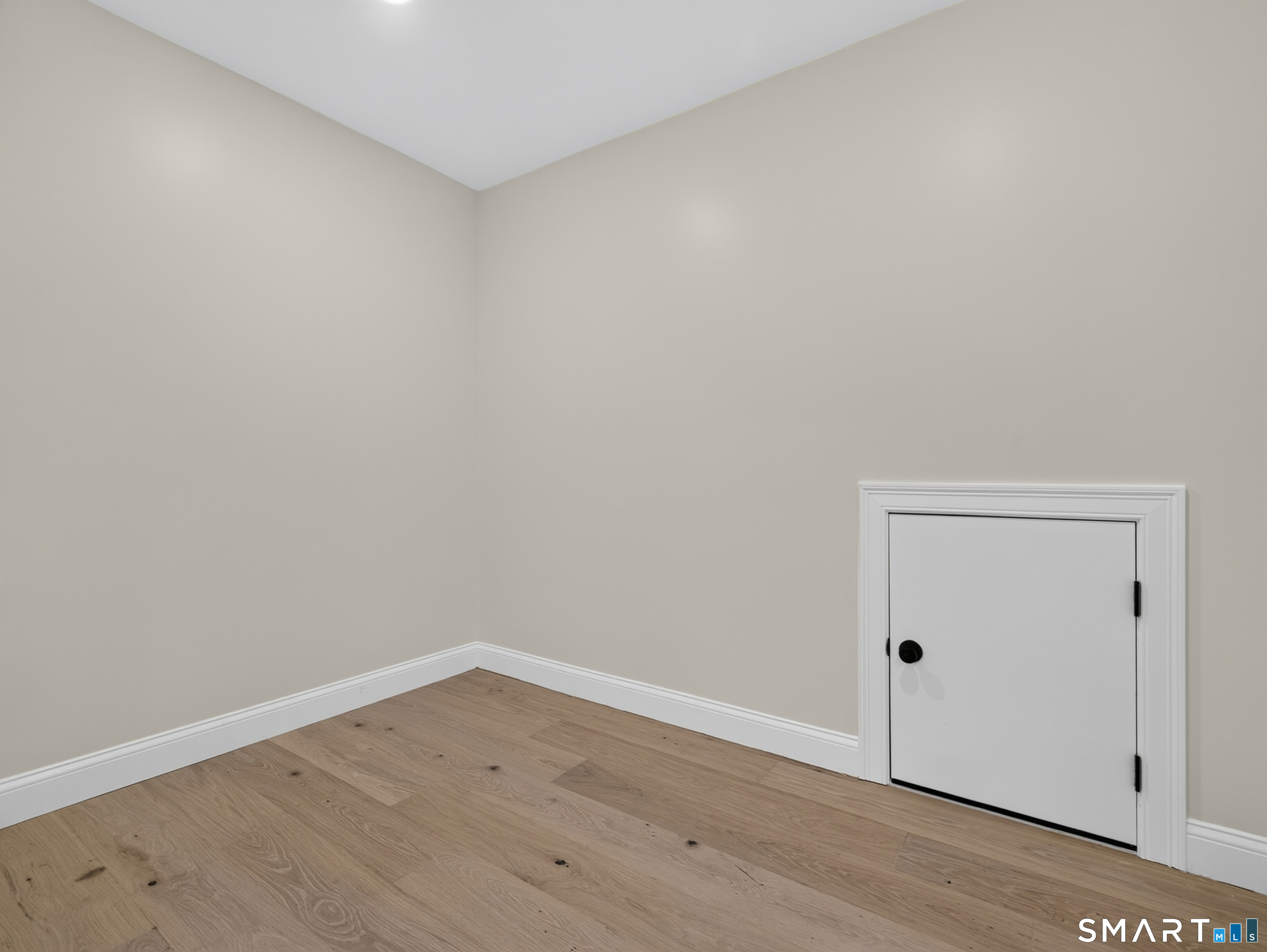 293 Mistuxet Avenue photo 32