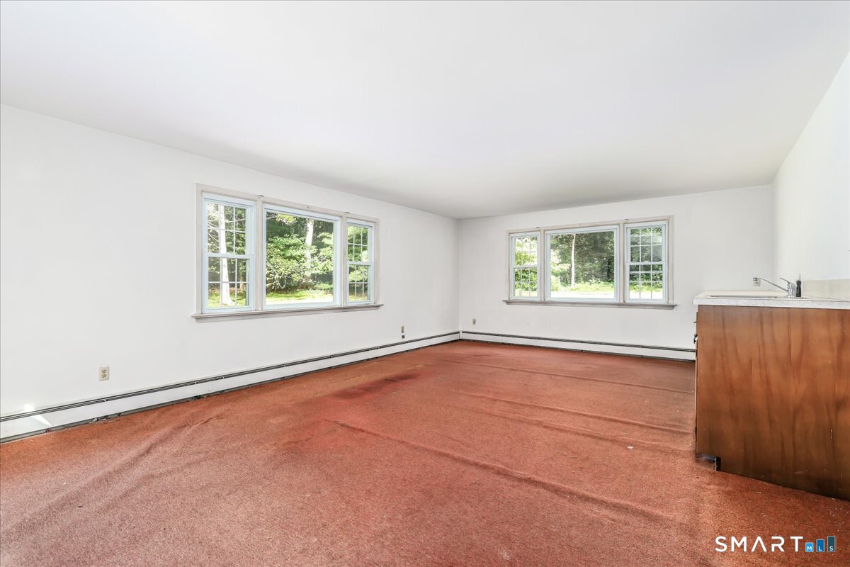 678 Westover Road photo 18