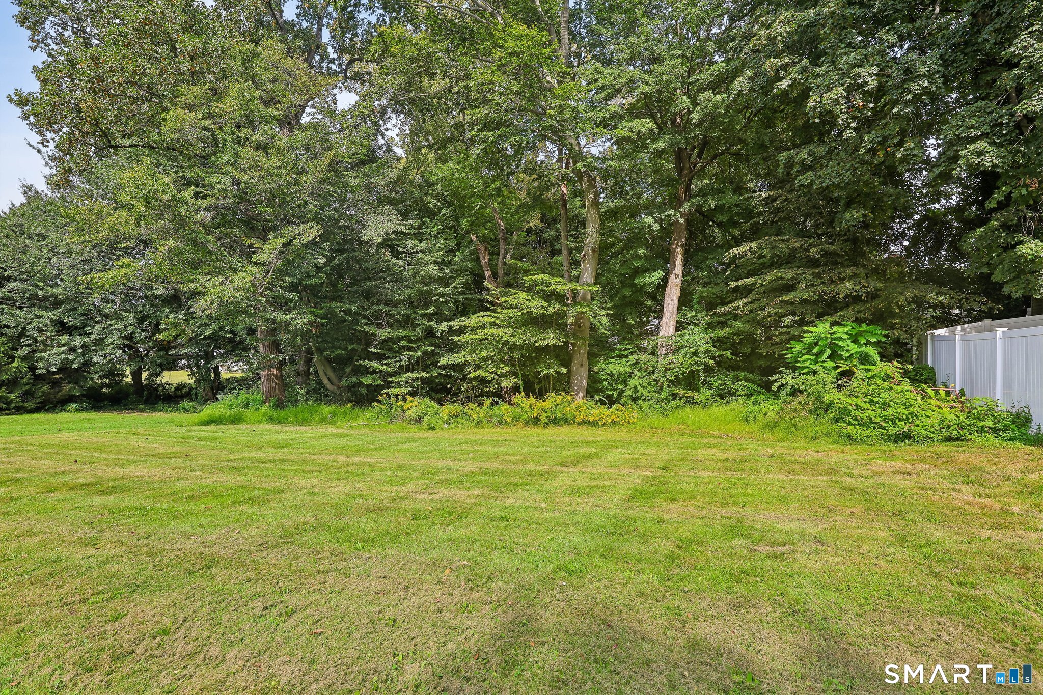 144 Tuttle Drive photo 30