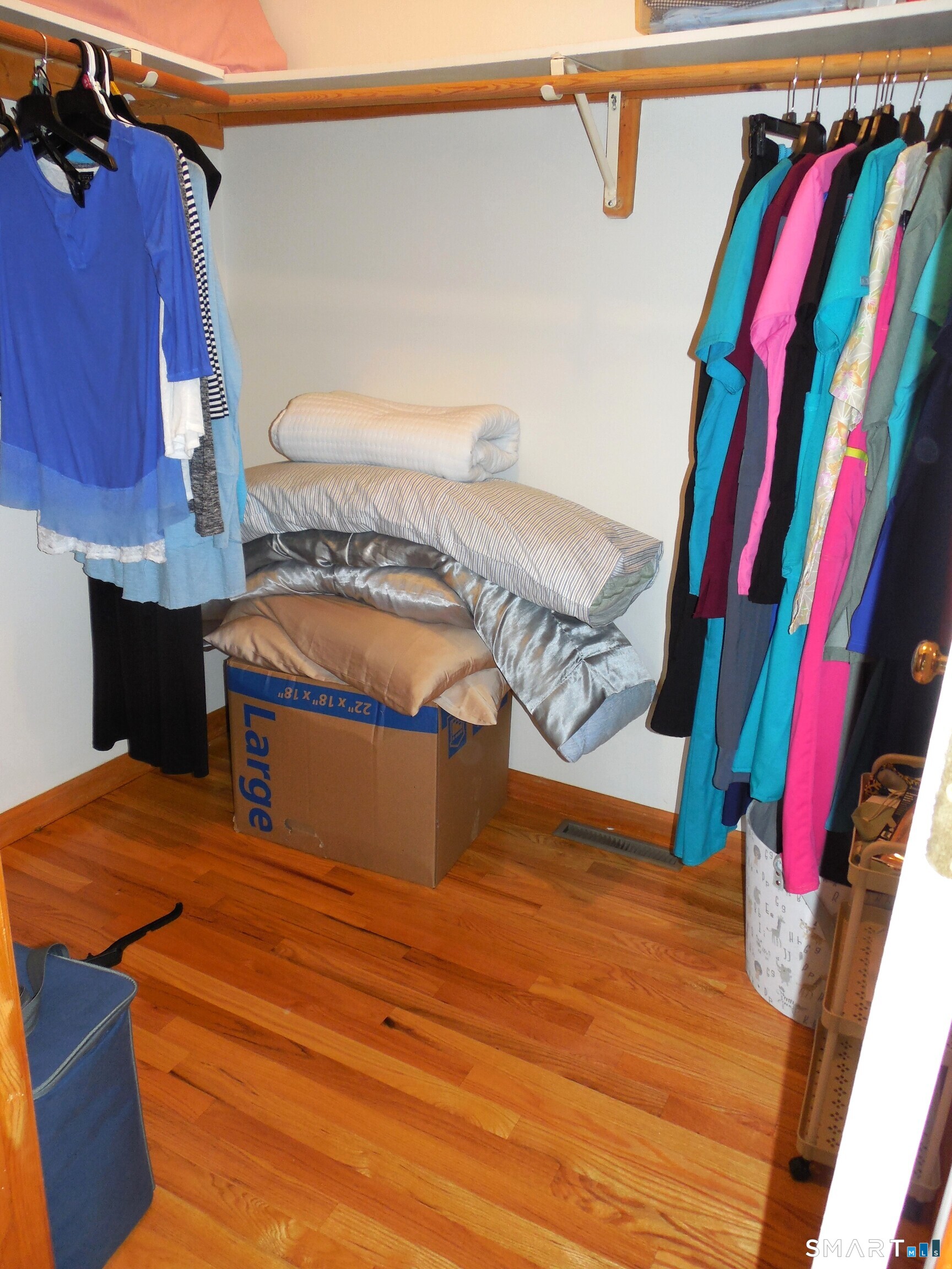 4 Forest Ridge Road photo 2