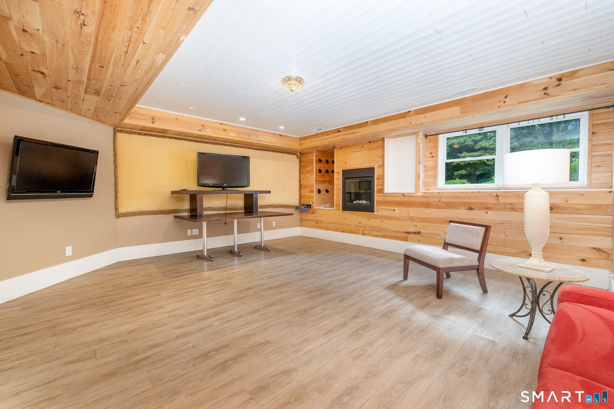 695 Spindle Hill Road photo 29