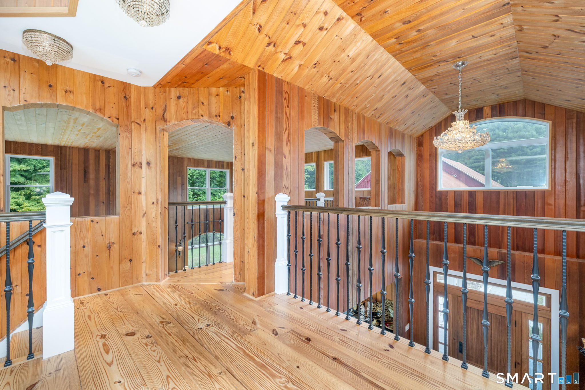 695 Spindle Hill Road photo 22