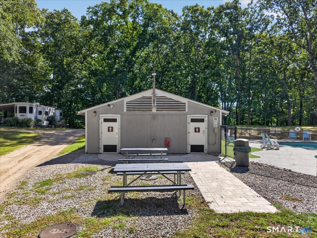 111 River Road photo 10