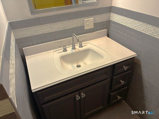 104 Meadow Street photo 11