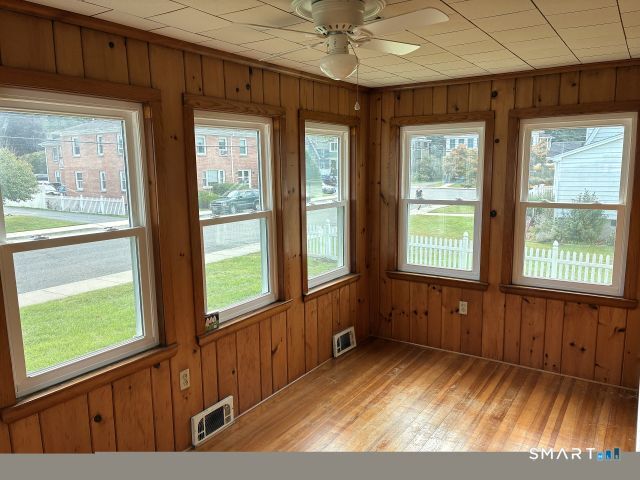 104 Meadow Street photo 13