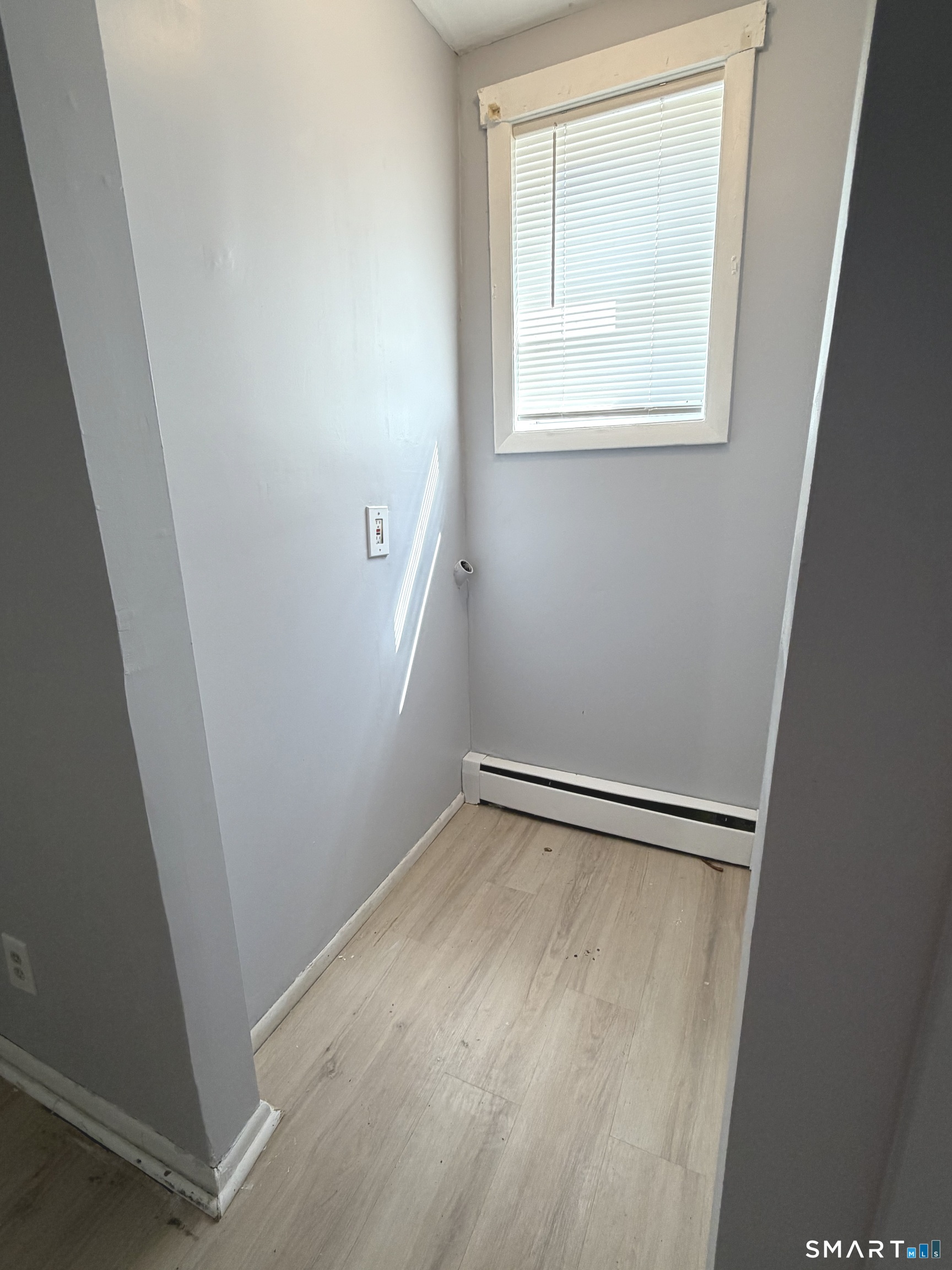 8 Lawrence Street photo 5