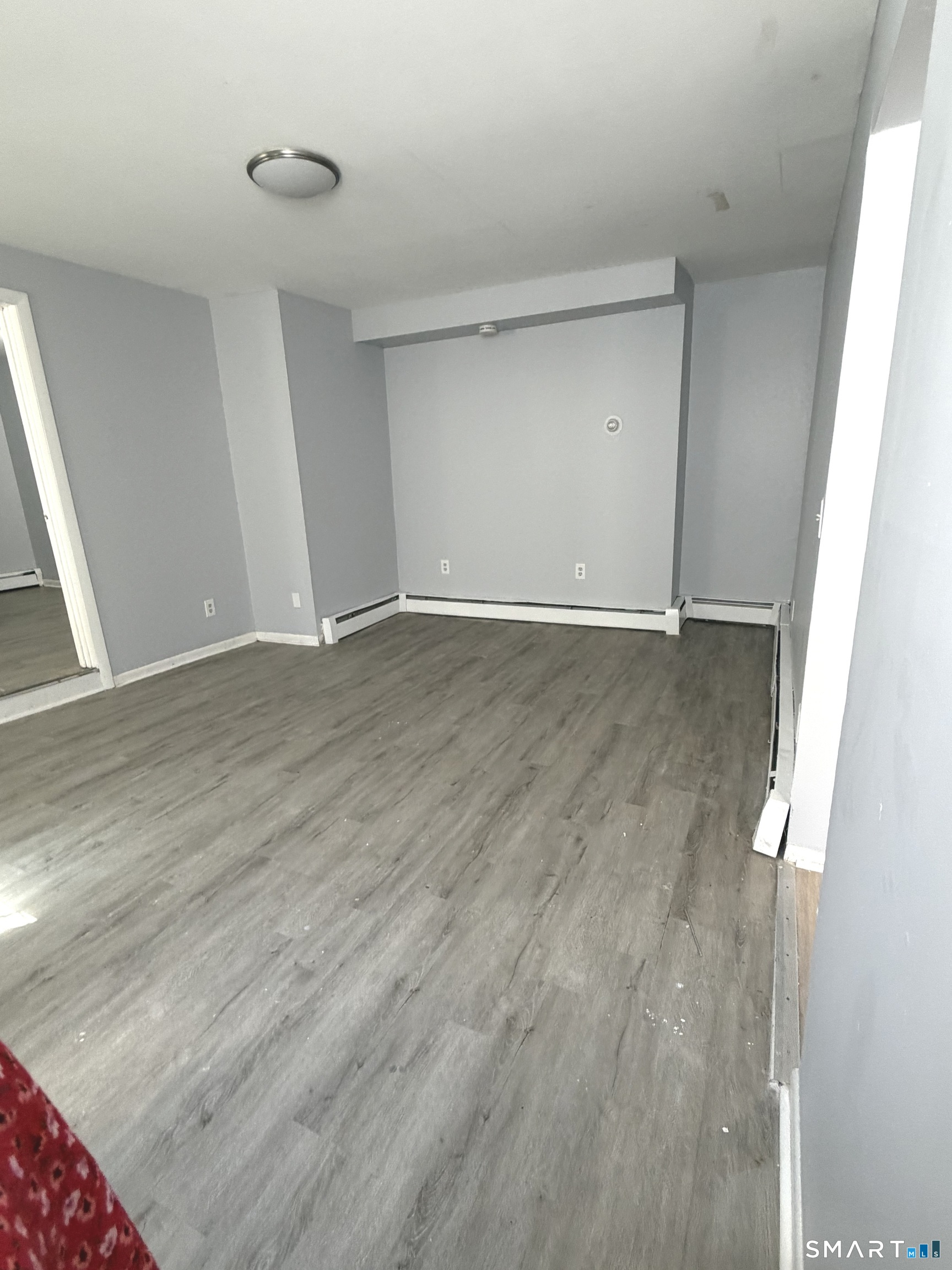8 Lawrence Street photo 6