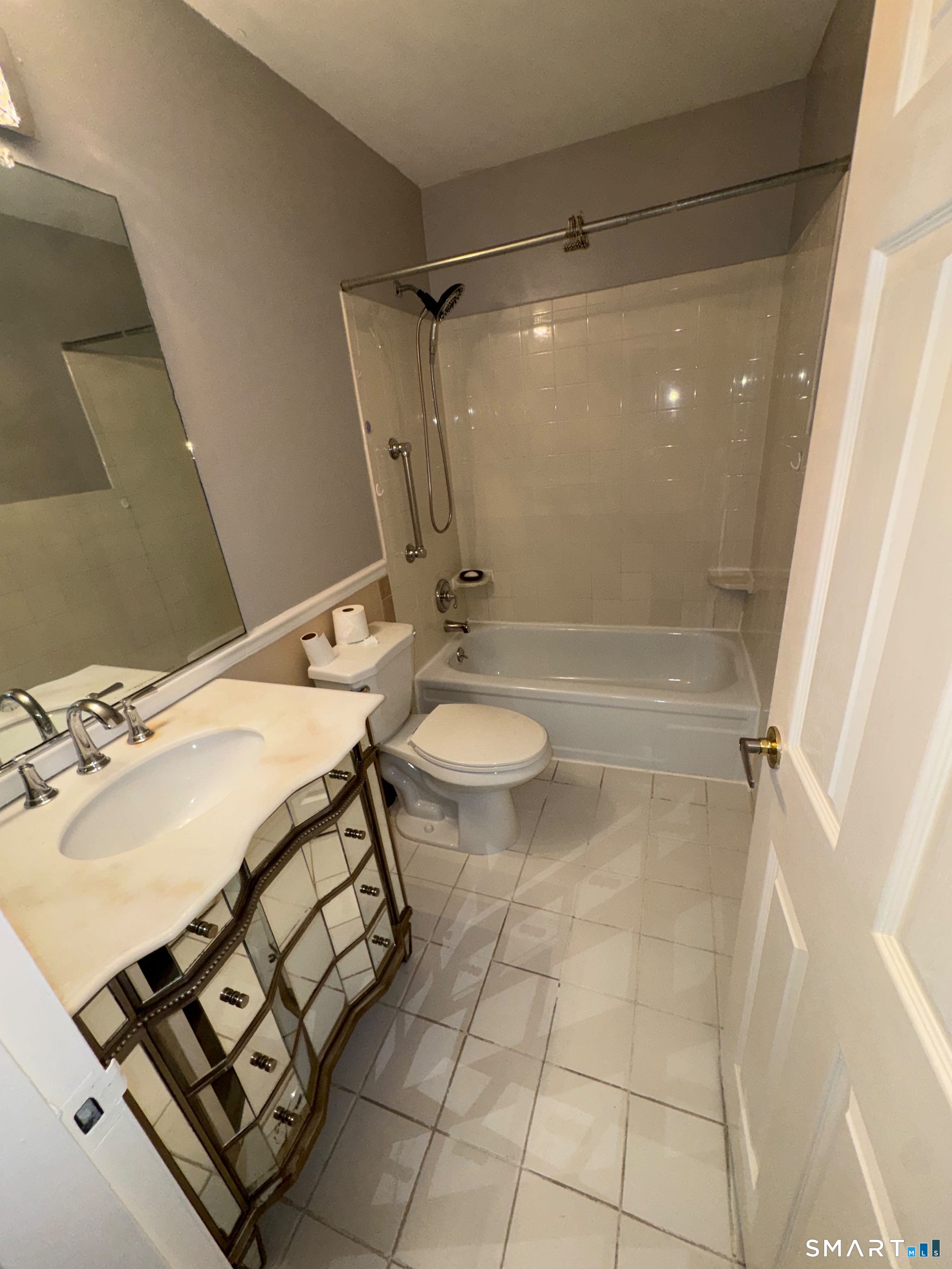 50 Greenhouse Road Unit #18D photo 7